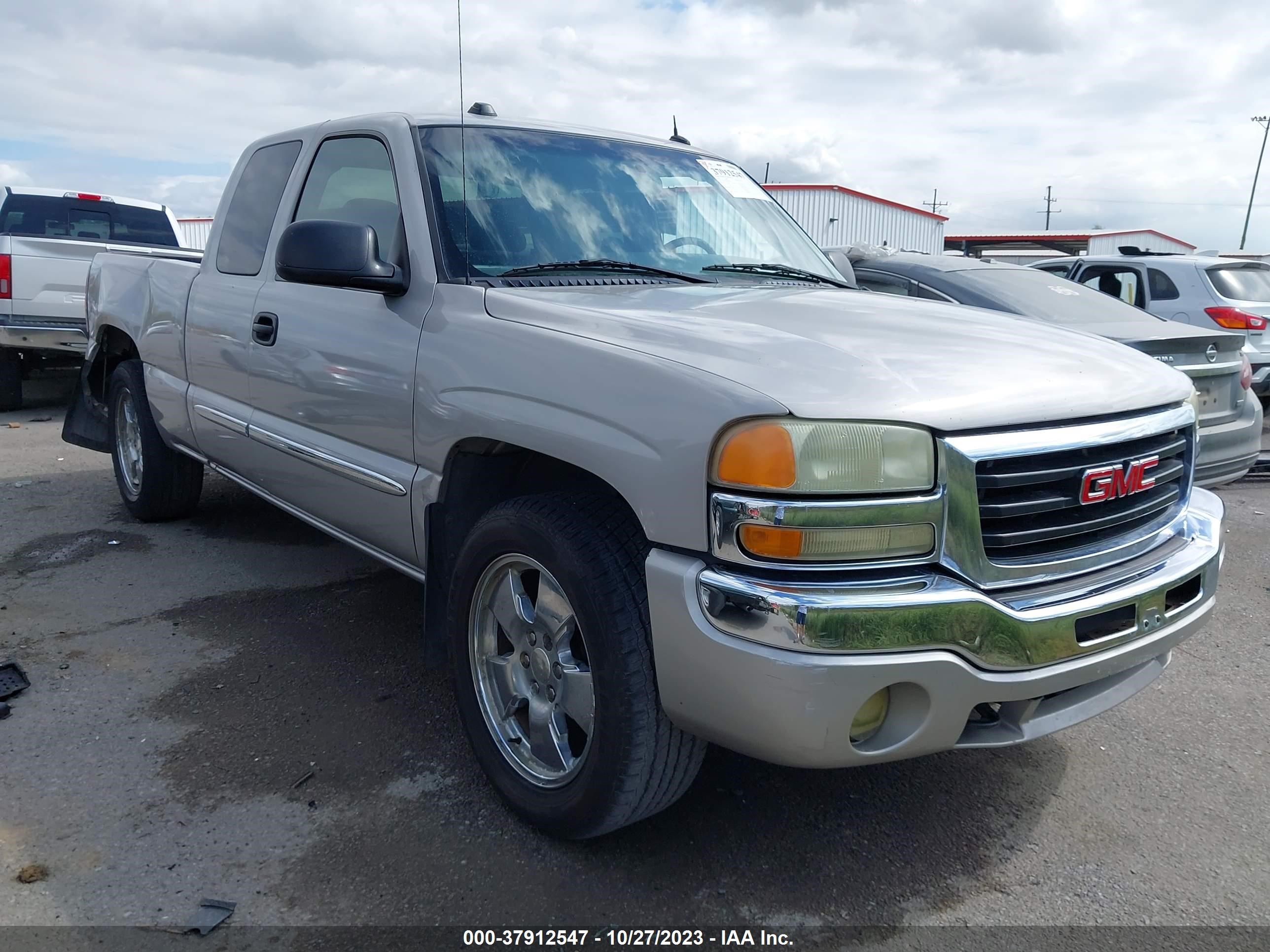 GMC SIERRA 2004 2gtec19t641427984