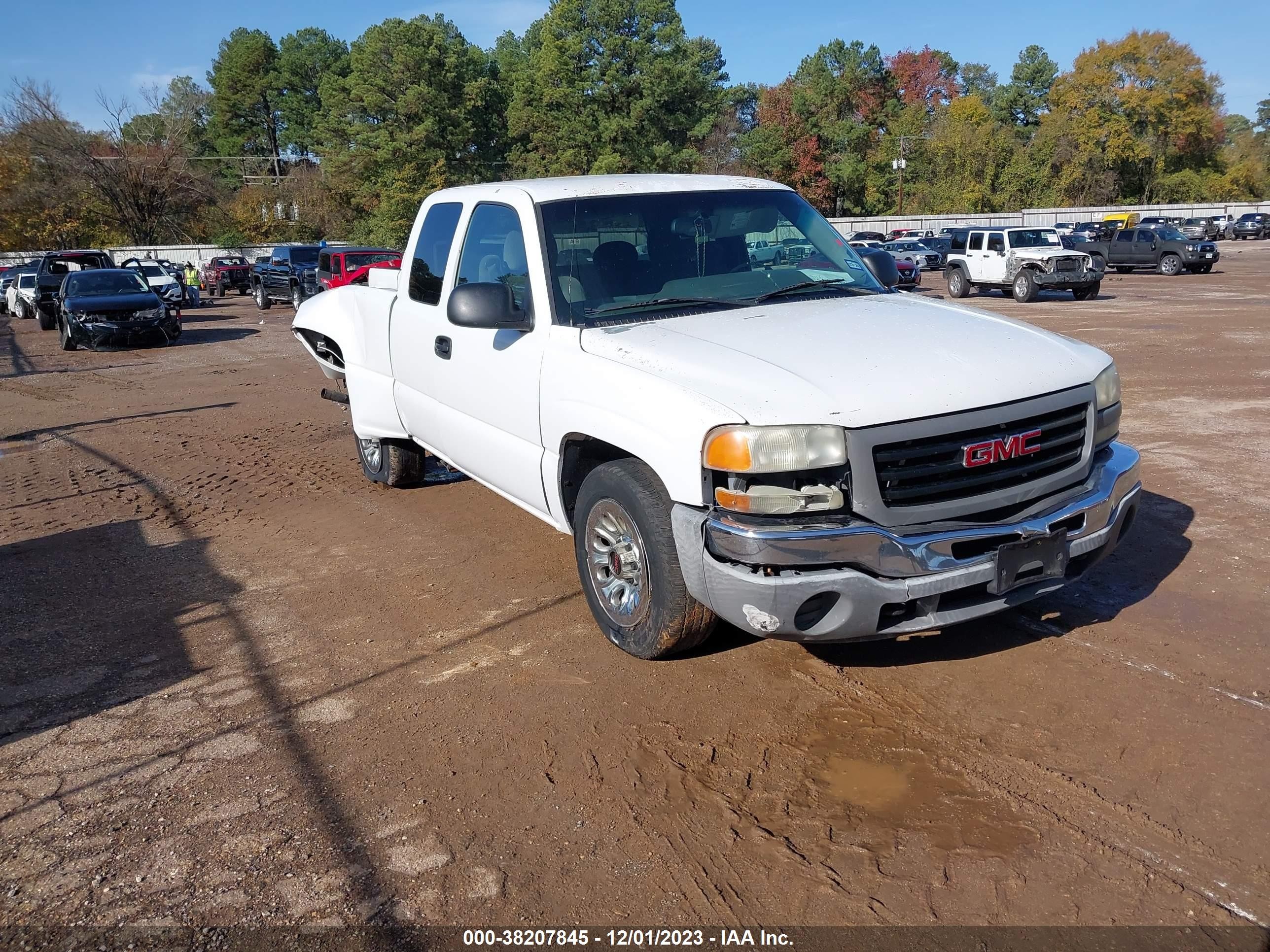 GMC SIERRA 2005 2gtec19t751182386