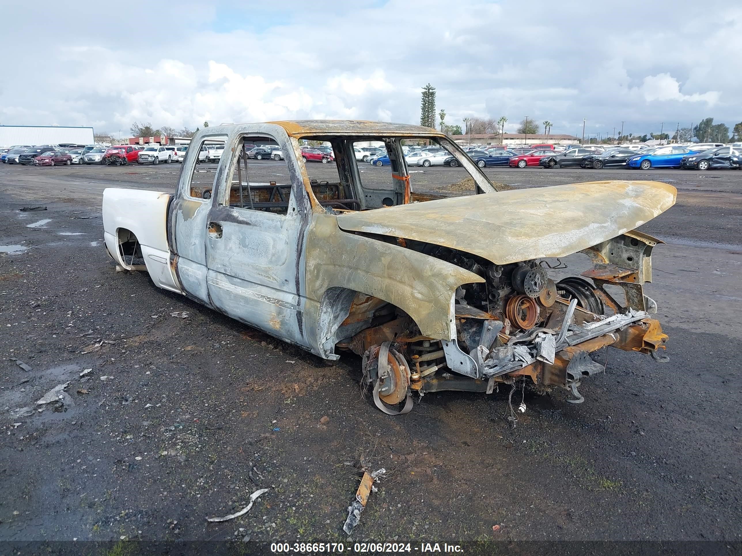 GMC SIERRA 2002 2gtec19t921391107