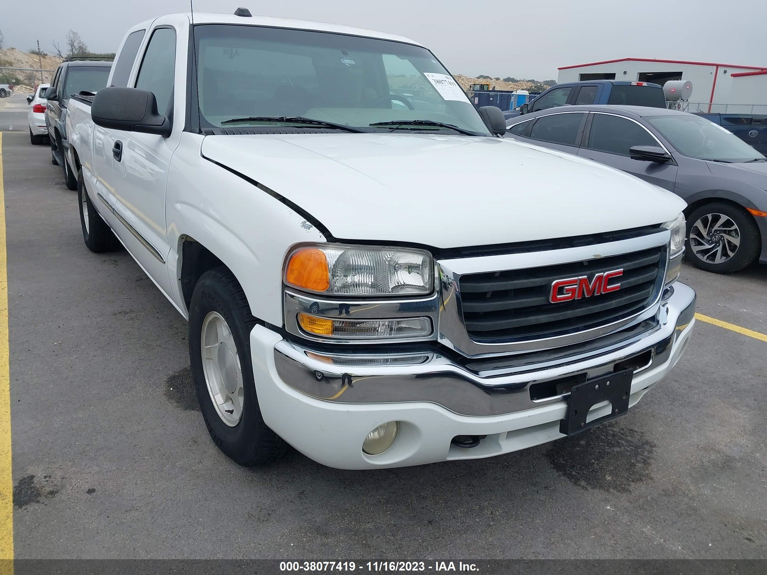 GMC SIERRA 2004 2gtec19v041114687