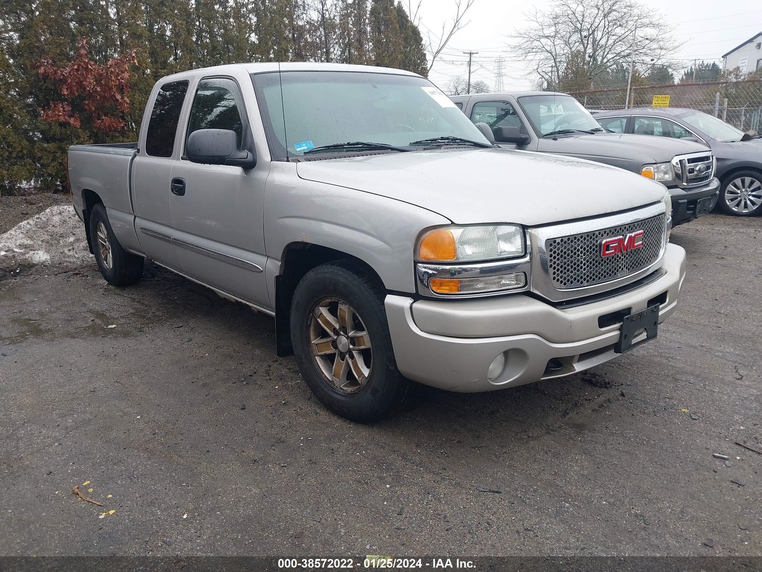 GMC SIERRA 2004 2gtec19v441165285