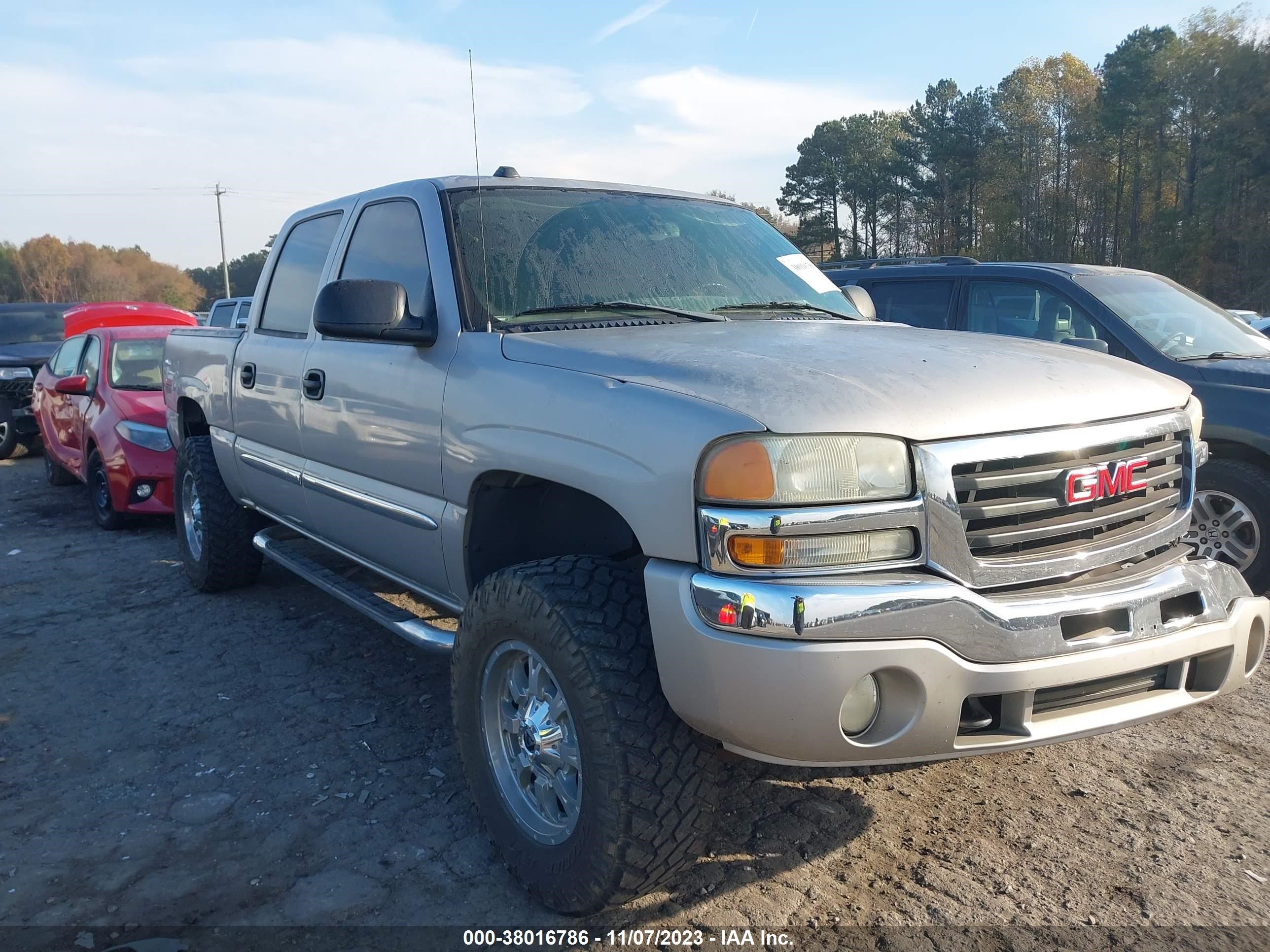 GMC SIERRA 2005 2gtek13t051128021