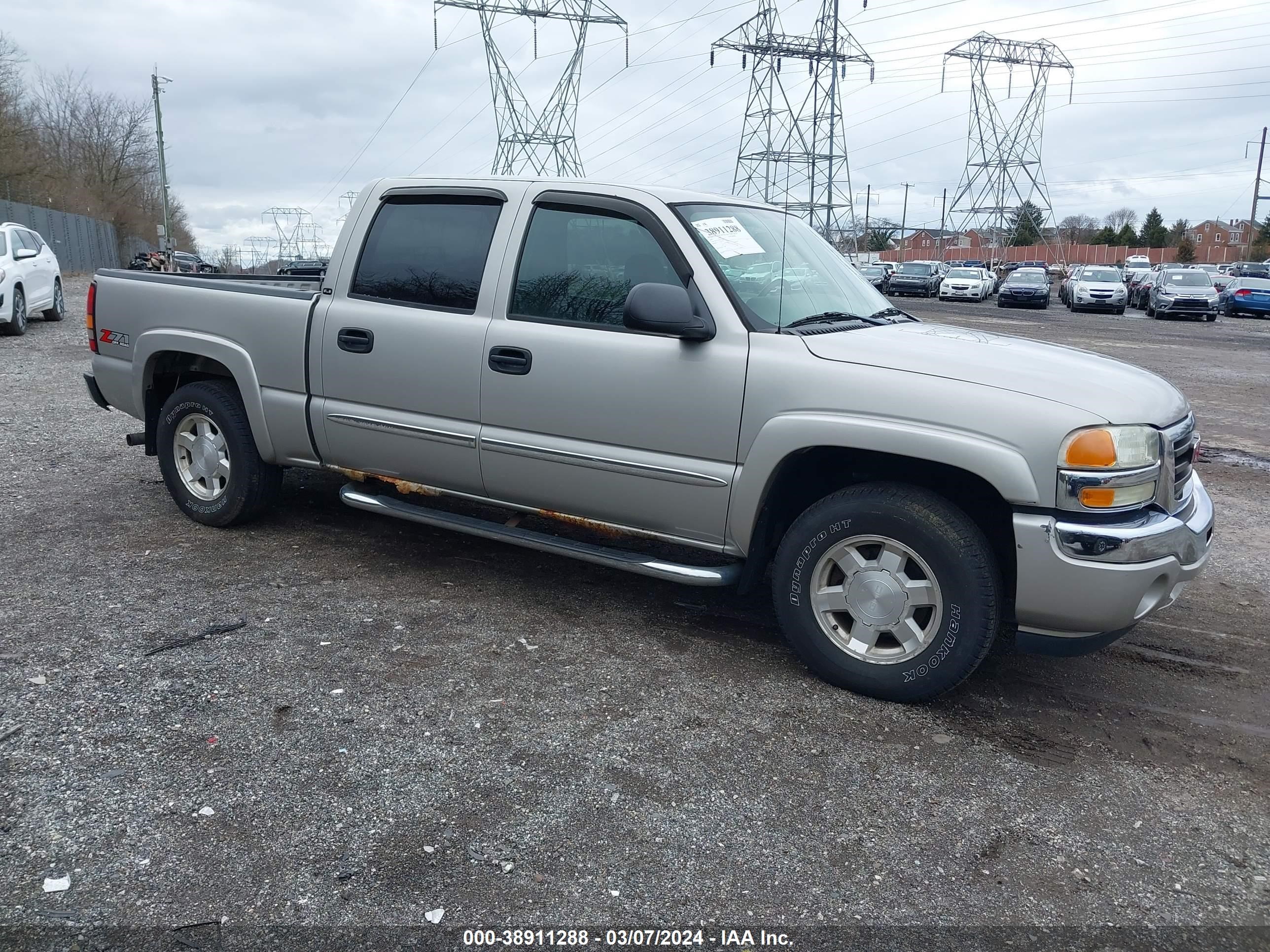 GMC SIERRA 2005 2gtek13t051303447