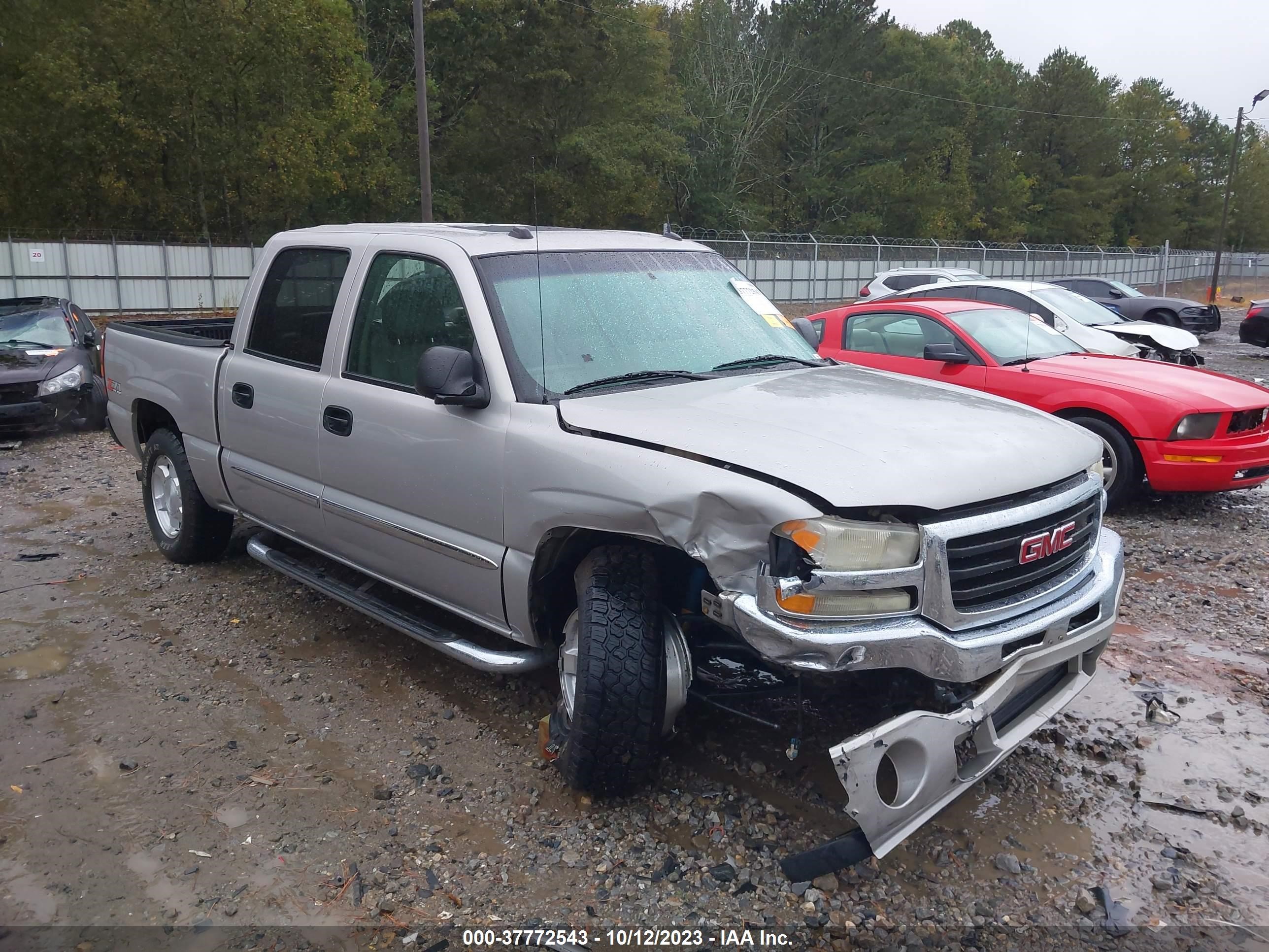 GMC SIERRA 2005 2gtek13t351402439