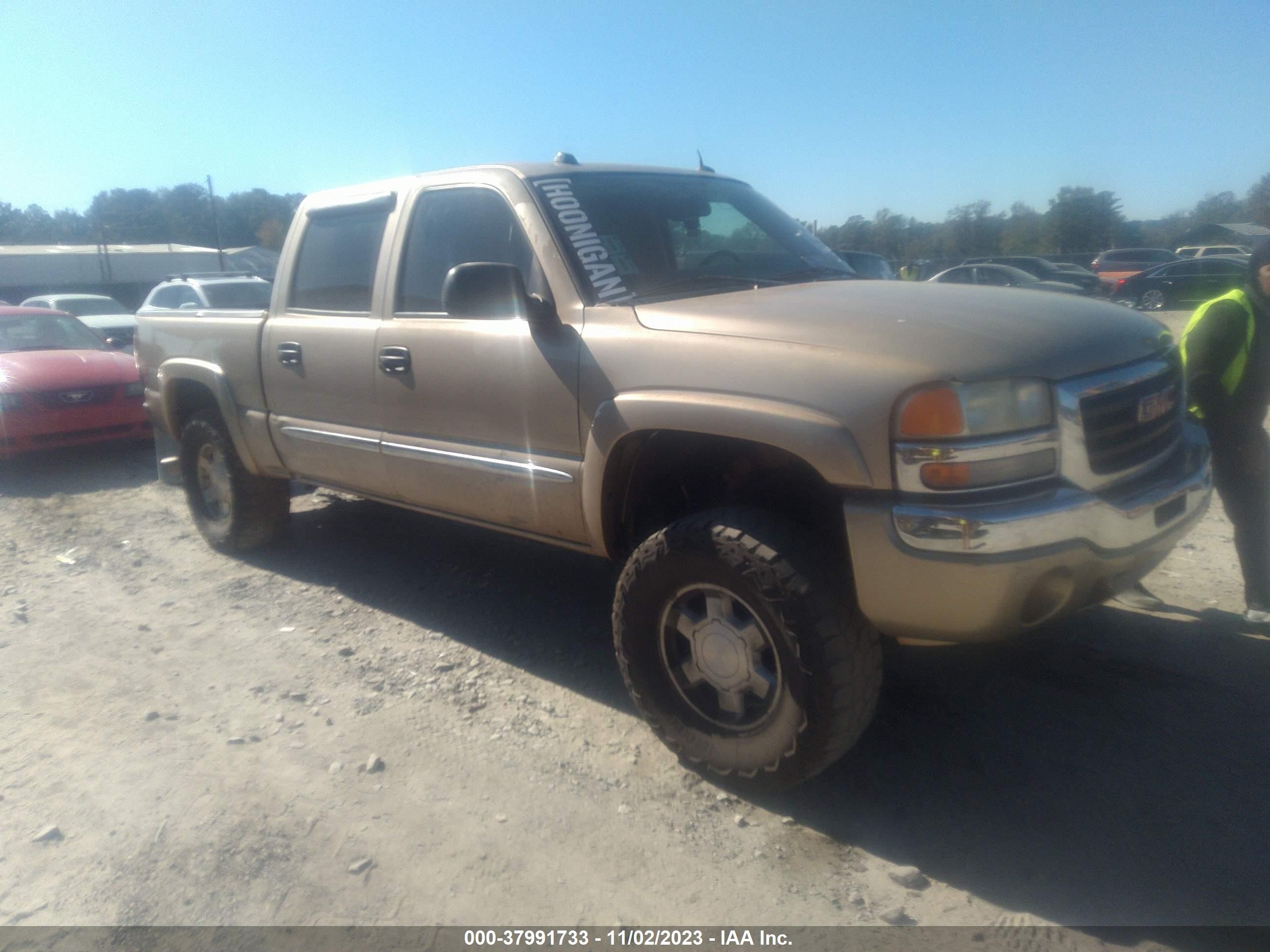 GMC SIERRA 2004 2gtek13t441289051