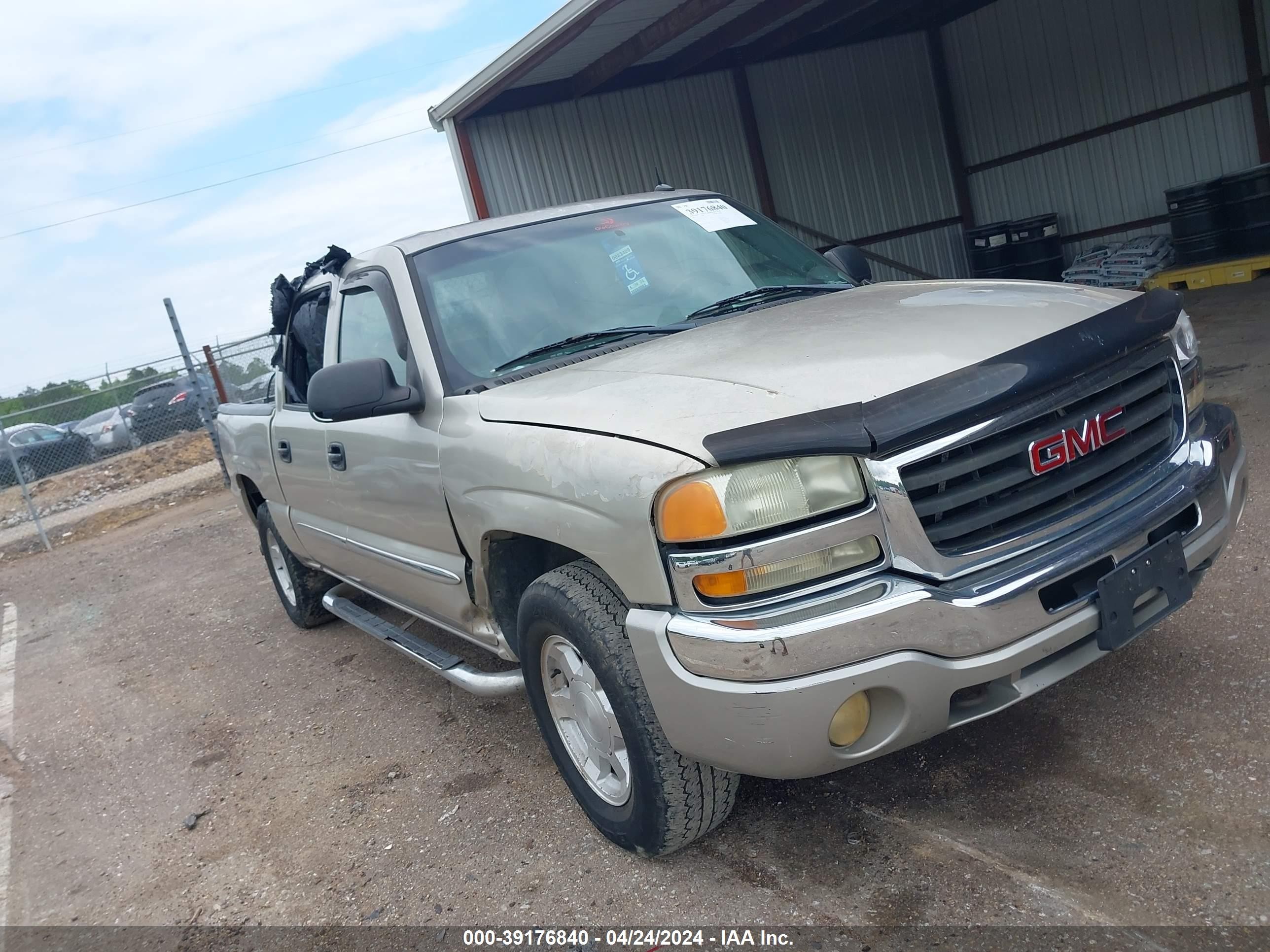 GMC SIERRA 2004 2gtek13t841370702