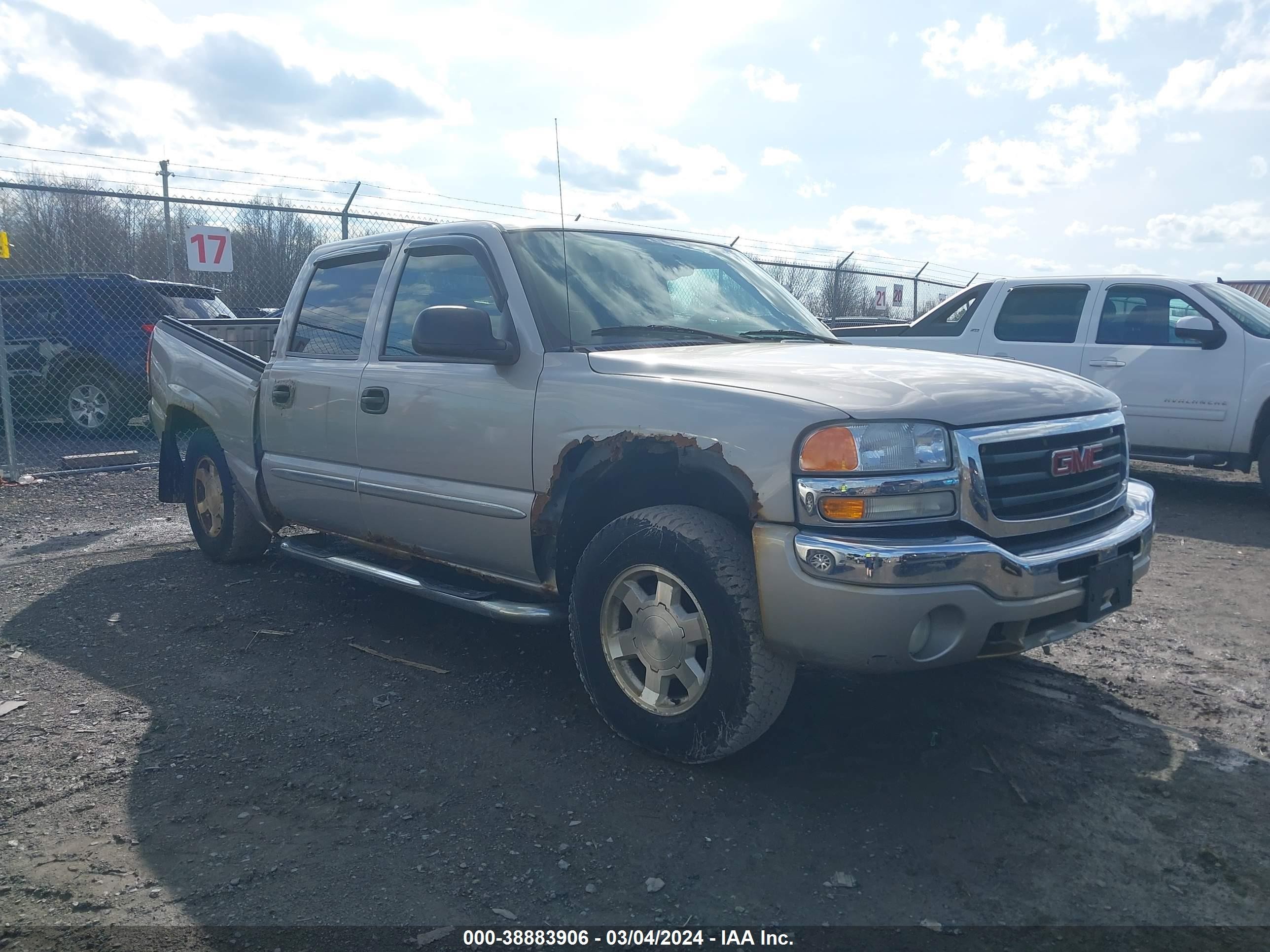 GMC SIERRA 2004 2gtek13t941408583