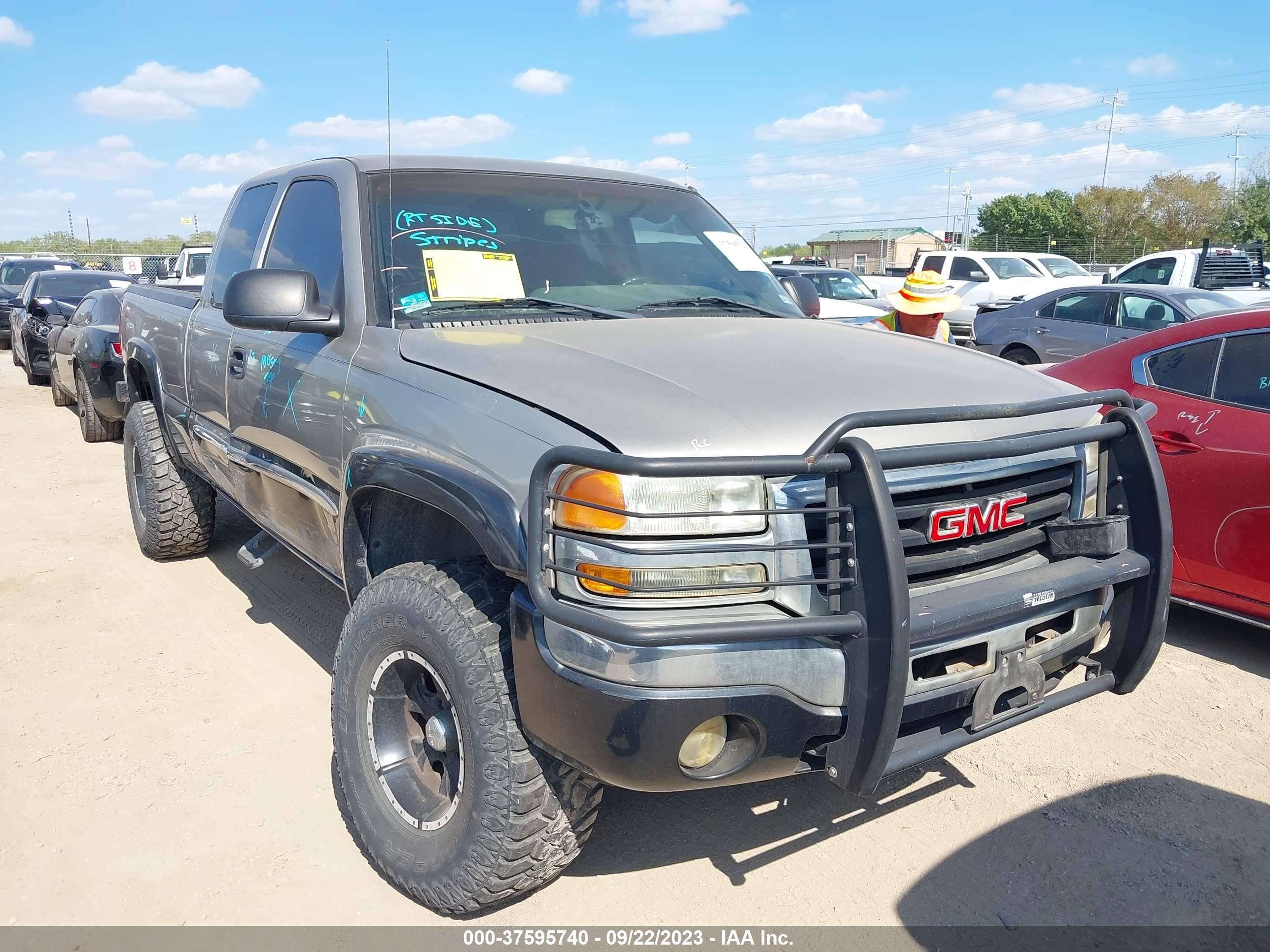 GMC SIERRA 2003 2gtek19t031133126