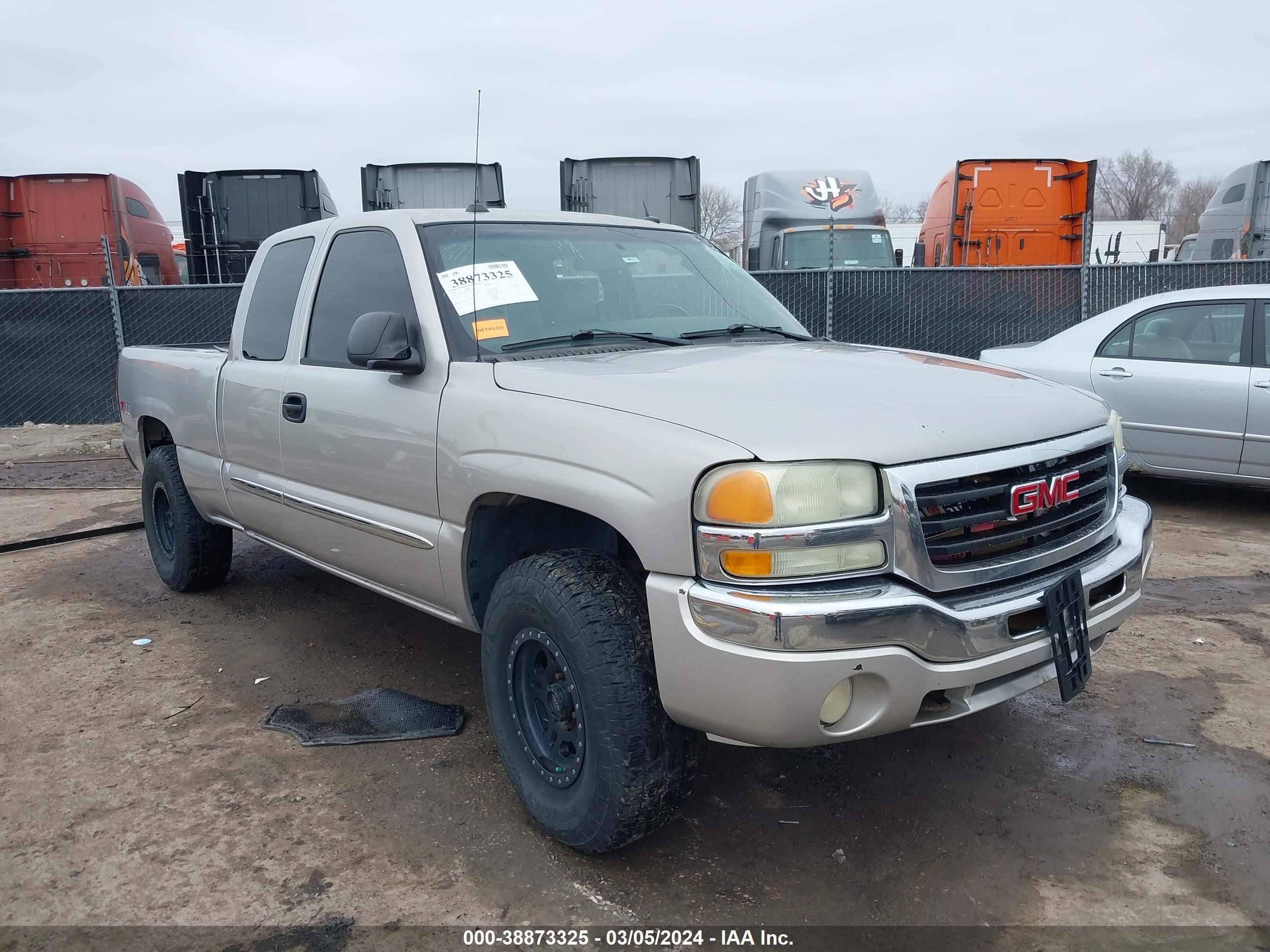 GMC SIERRA 2004 2gtek19t441239788