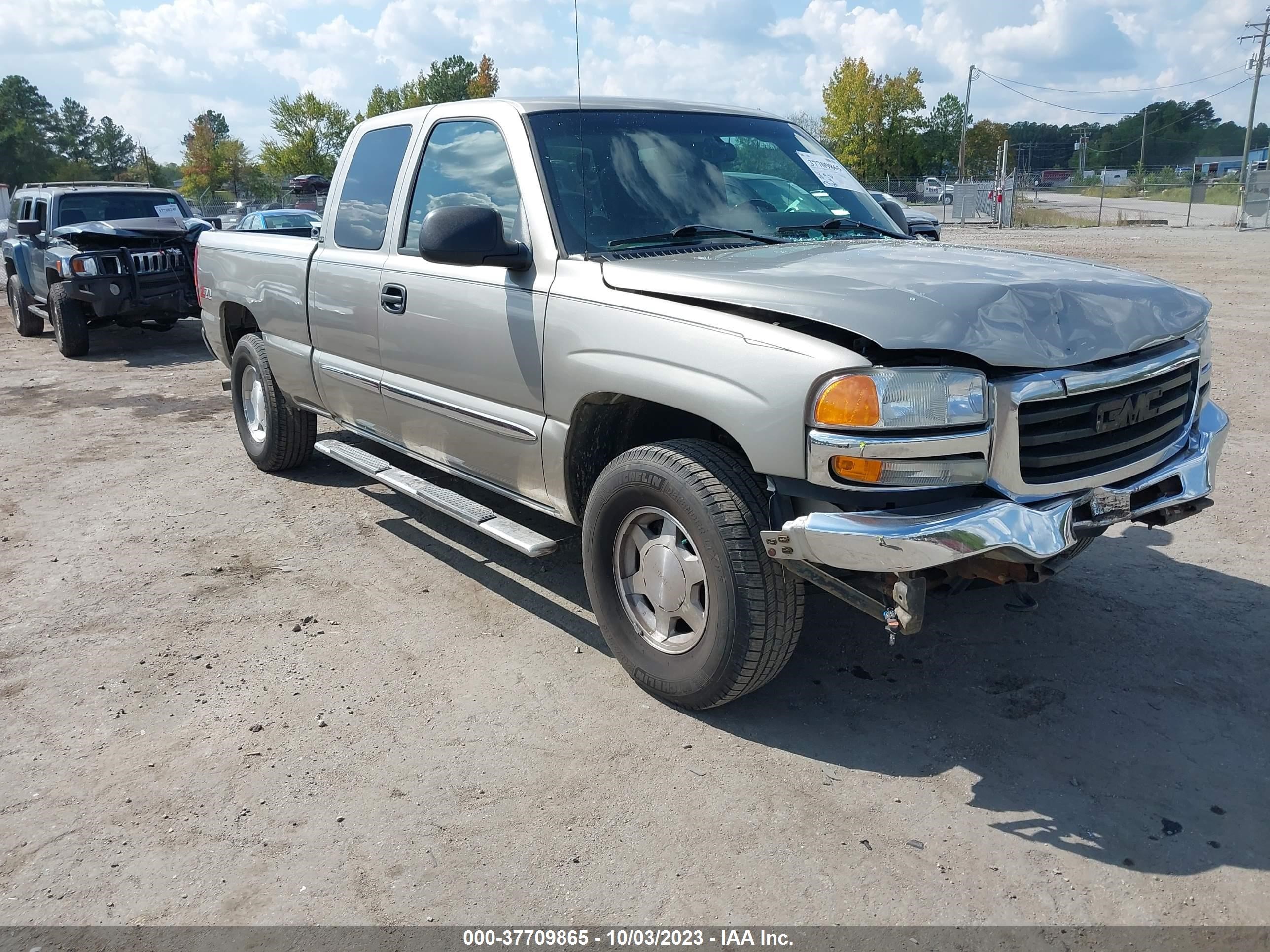 GMC SIERRA 2003 2gtek19t931355681