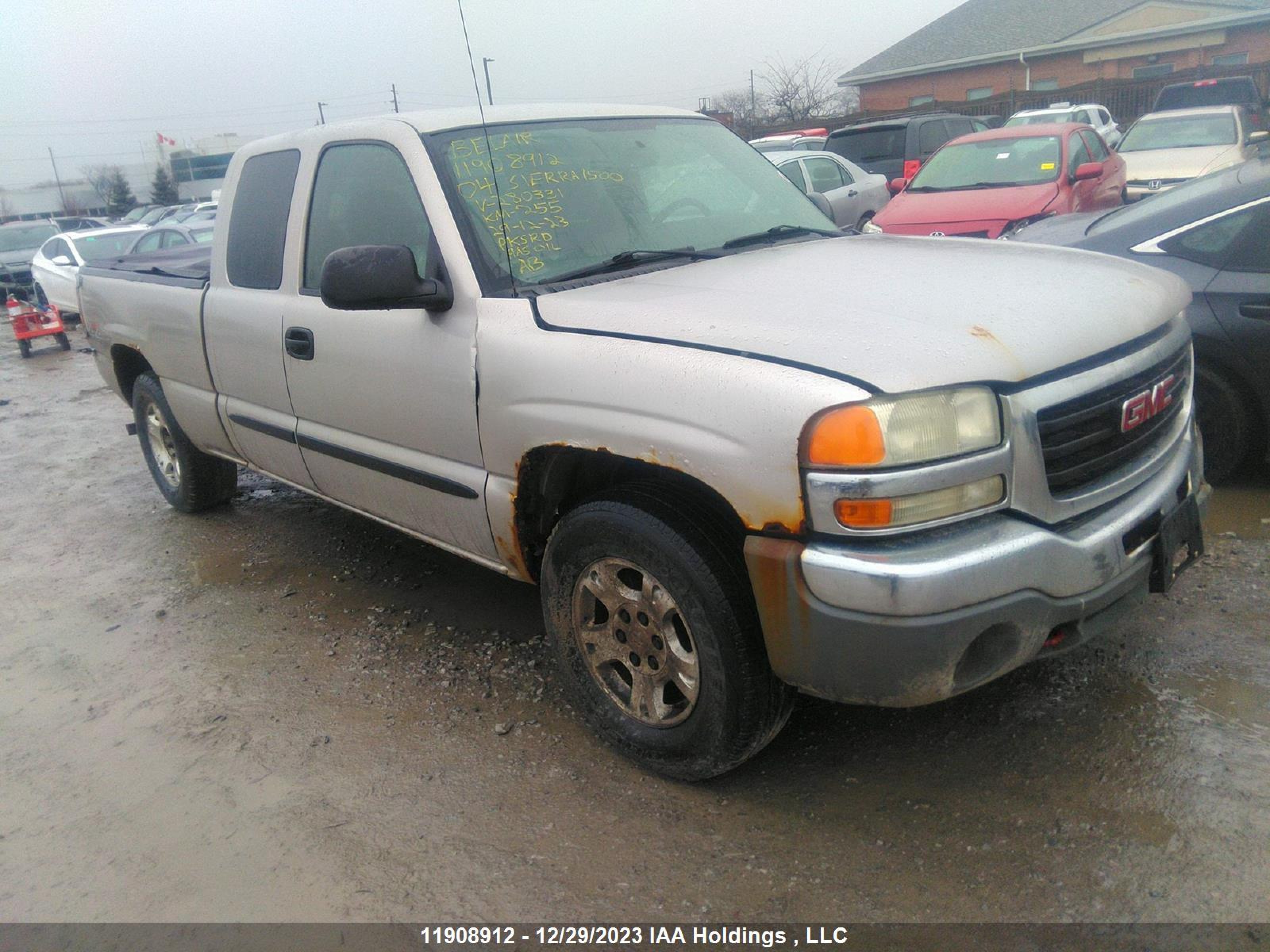 GMC SIERRA 2004 2gtek19tx41280331