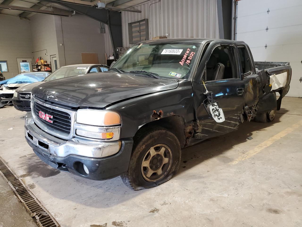 GMC SIERRA 2004 2gtek19v841146905