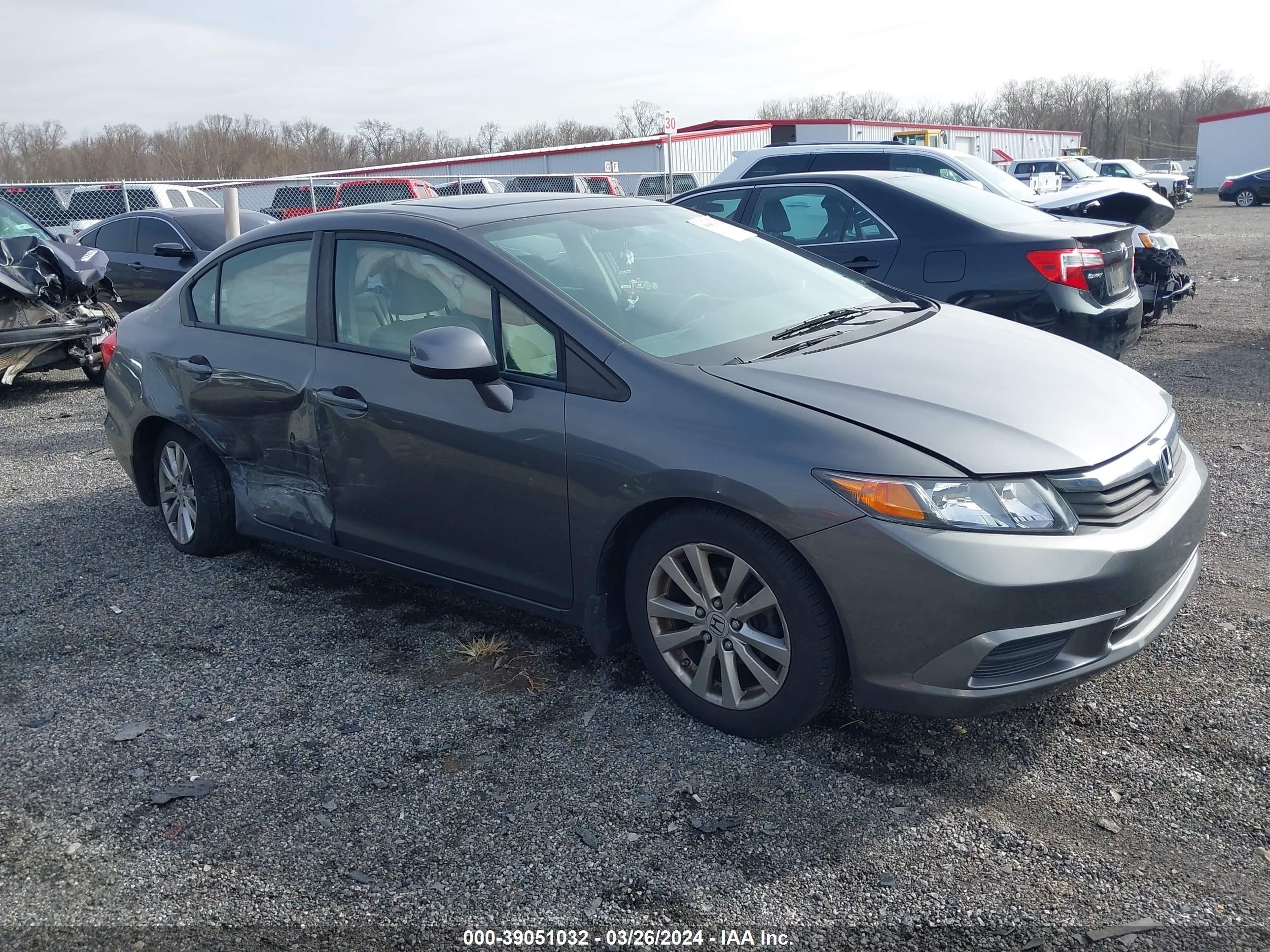 HONDA CIVIC 2012 2hgfb2f83ch529425