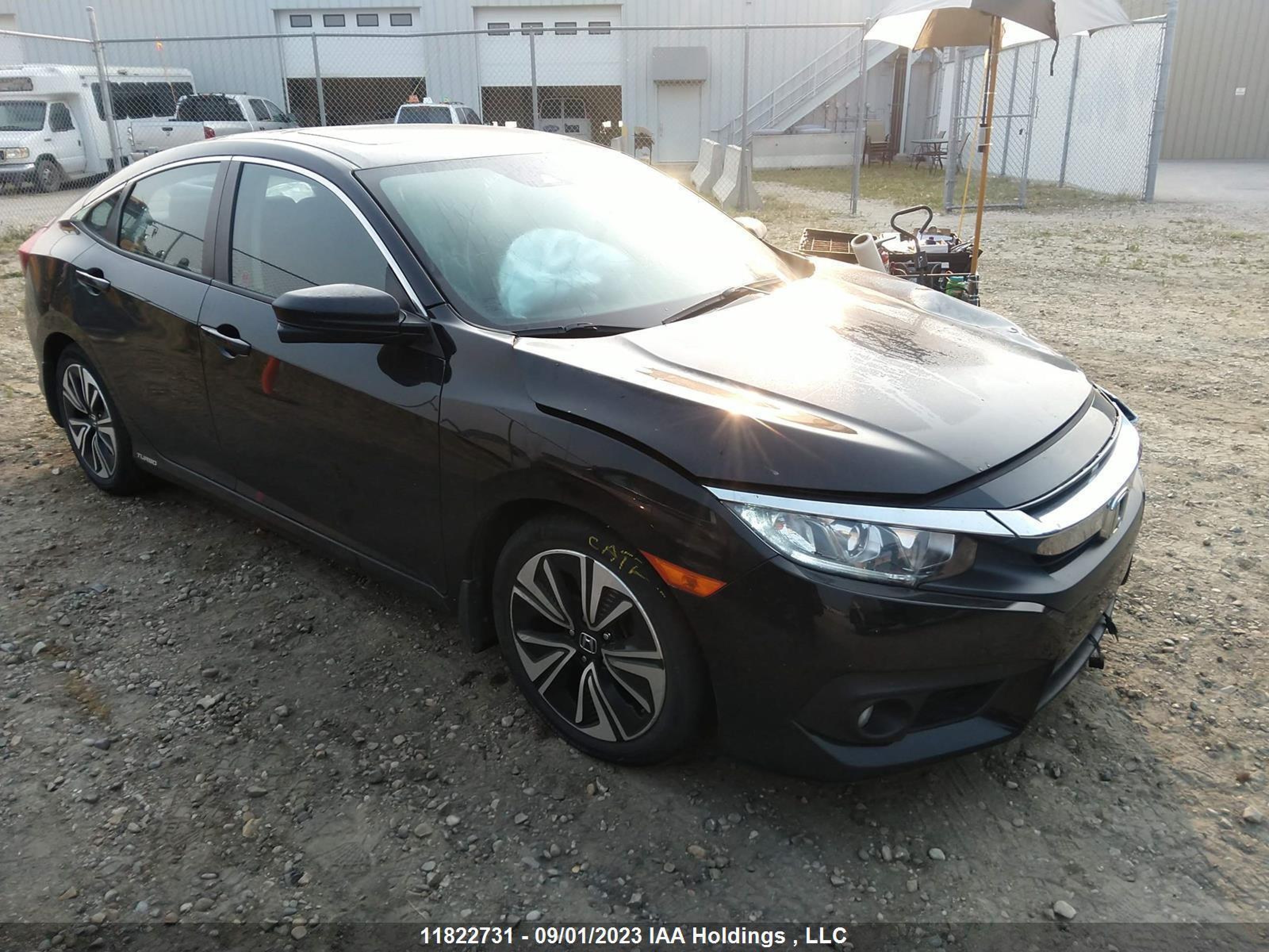 HONDA CIVIC 2018 2hgfc1f40jh105119