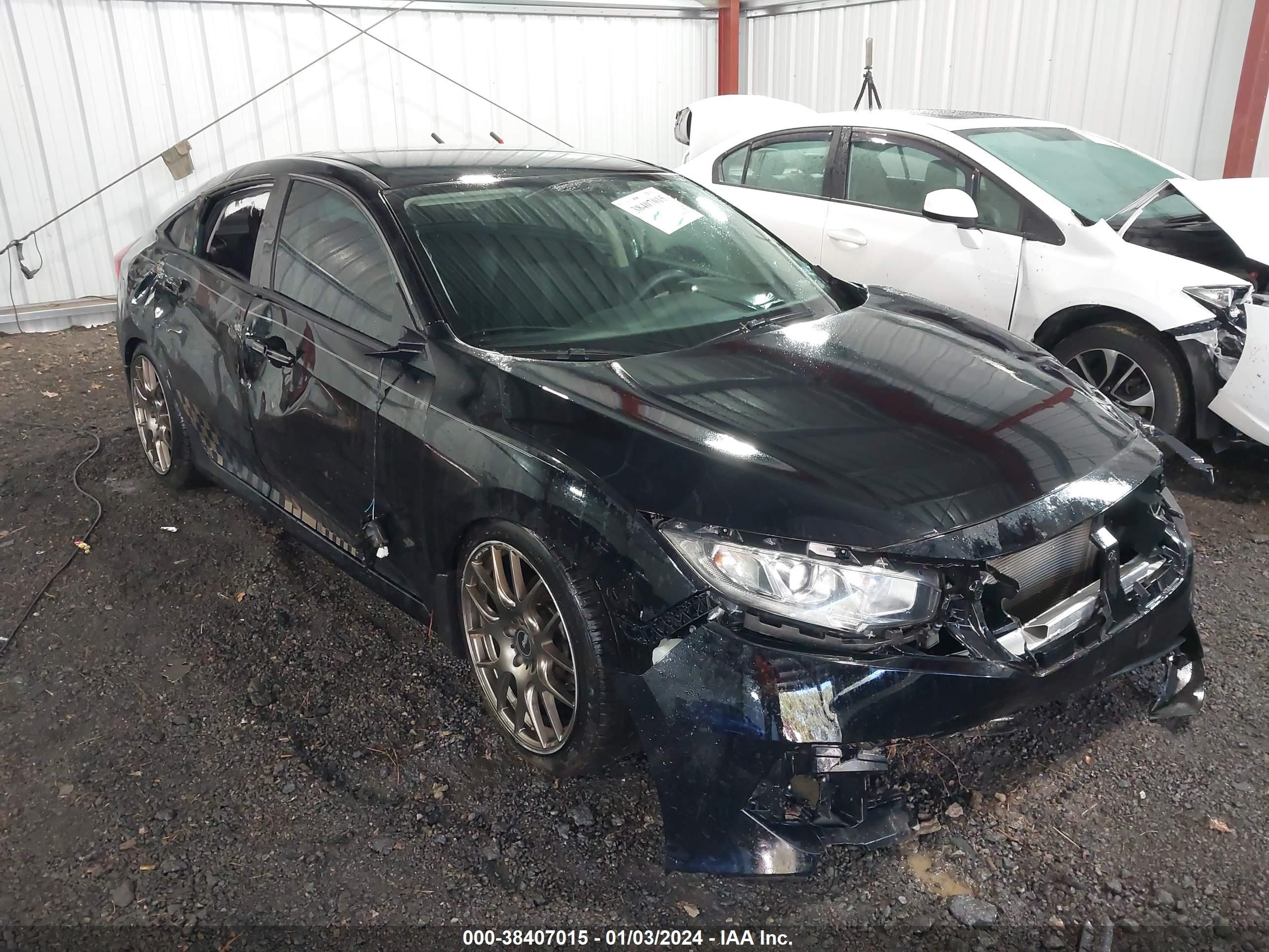 HONDA CIVIC 2018 2hgfc2f56jh536630