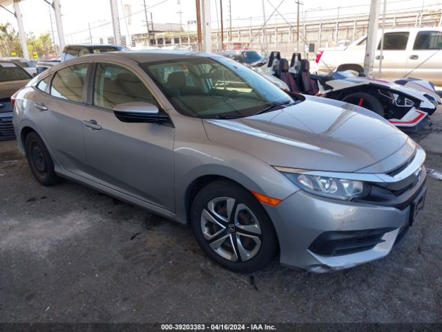 HONDA CIVIC 2018 2hgfc2f56jh582555