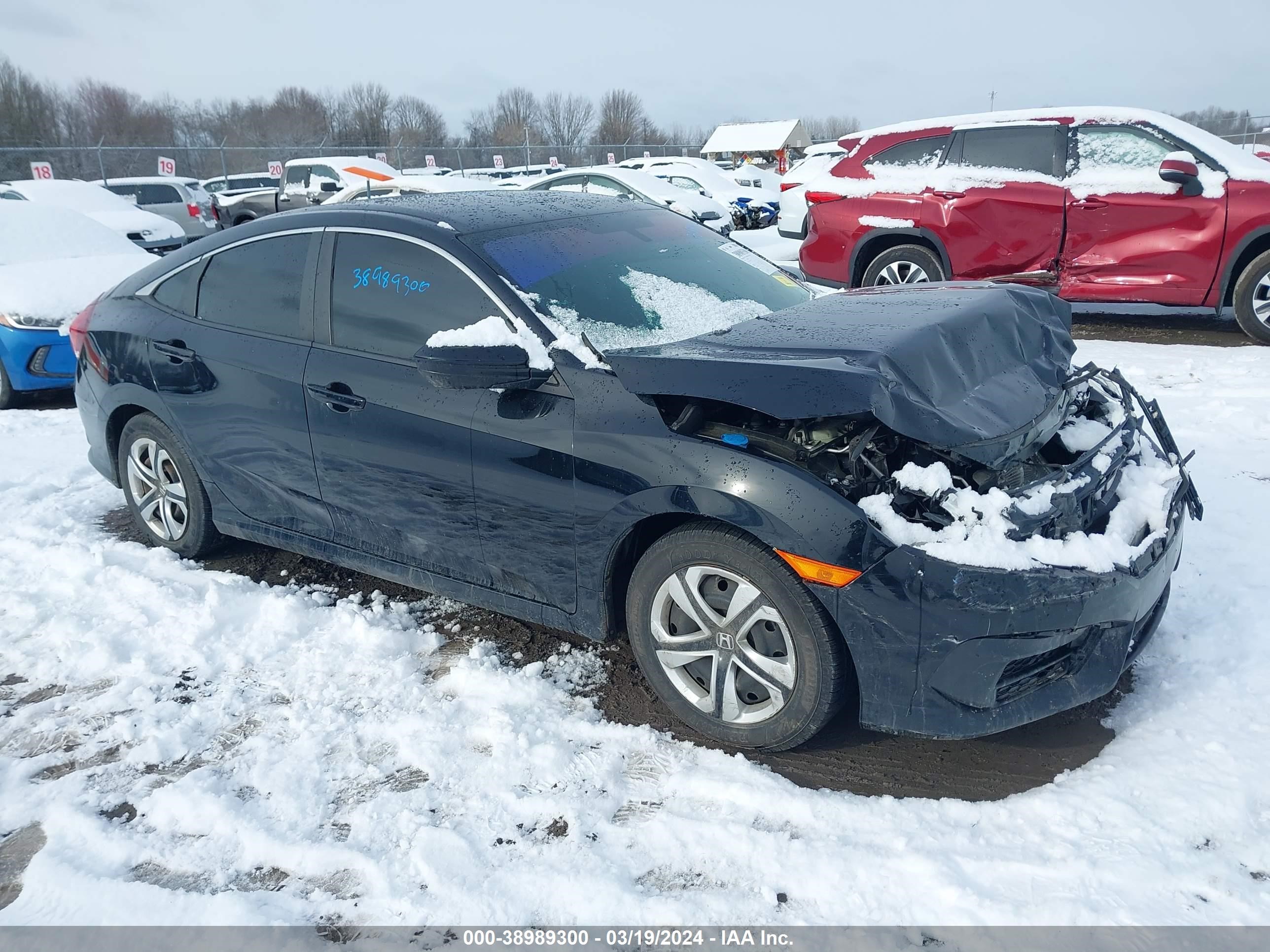 HONDA CIVIC 2018 2hgfc2f57jh581107