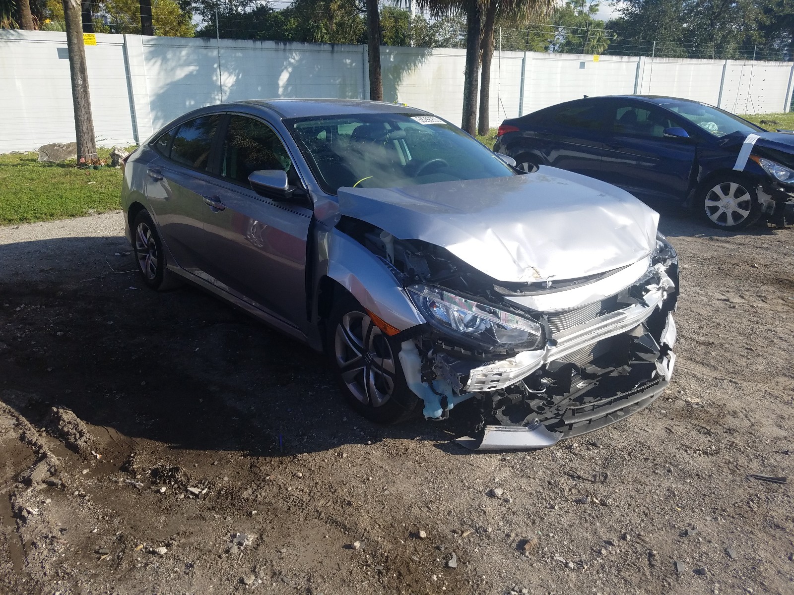 HONDA CIVIC LX 2018 2hgfc2f57jh600545