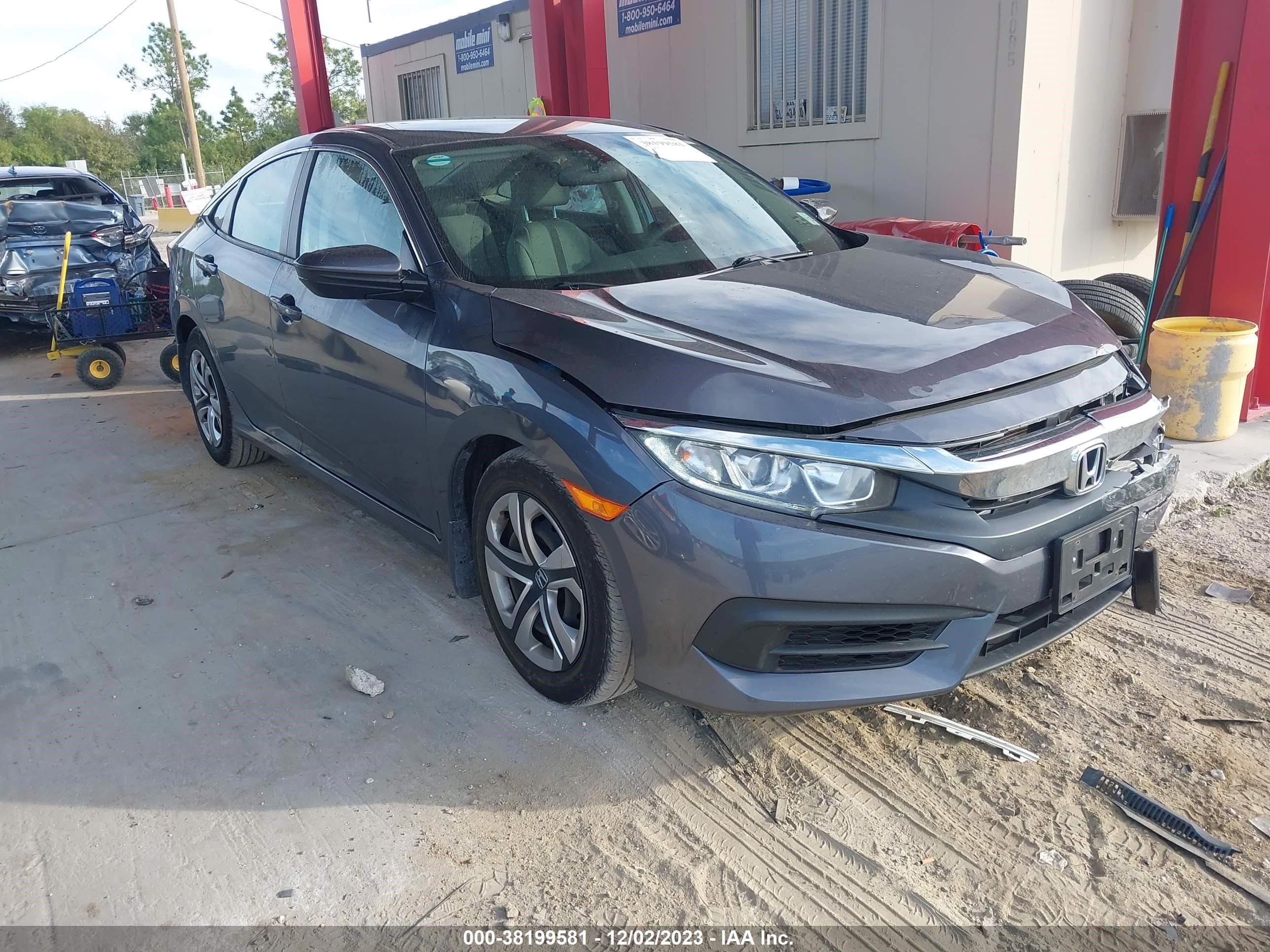 HONDA CIVIC 2018 2hgfc2f58jh539593