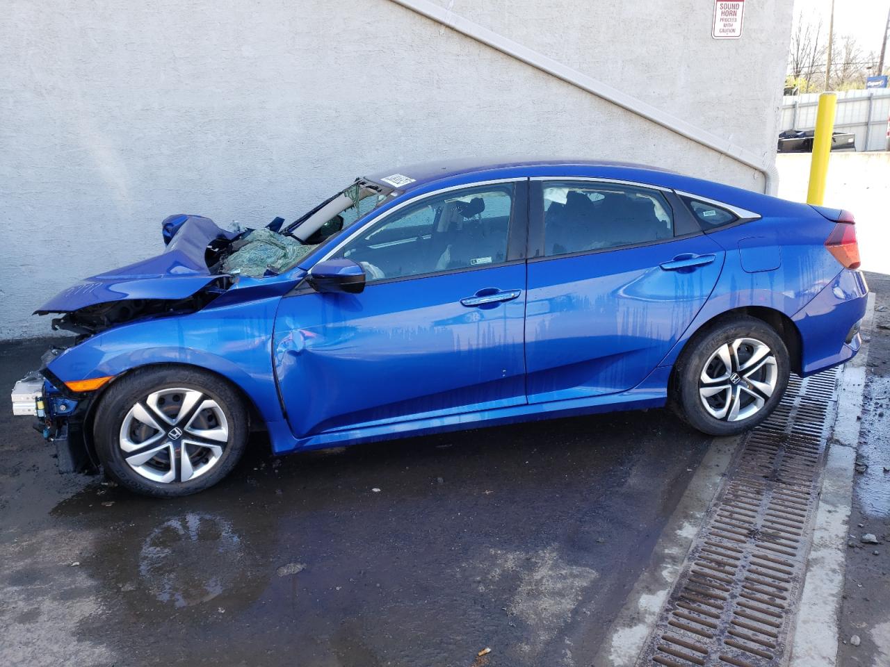 HONDA CIVIC 2018 2hgfc2f59jh604628