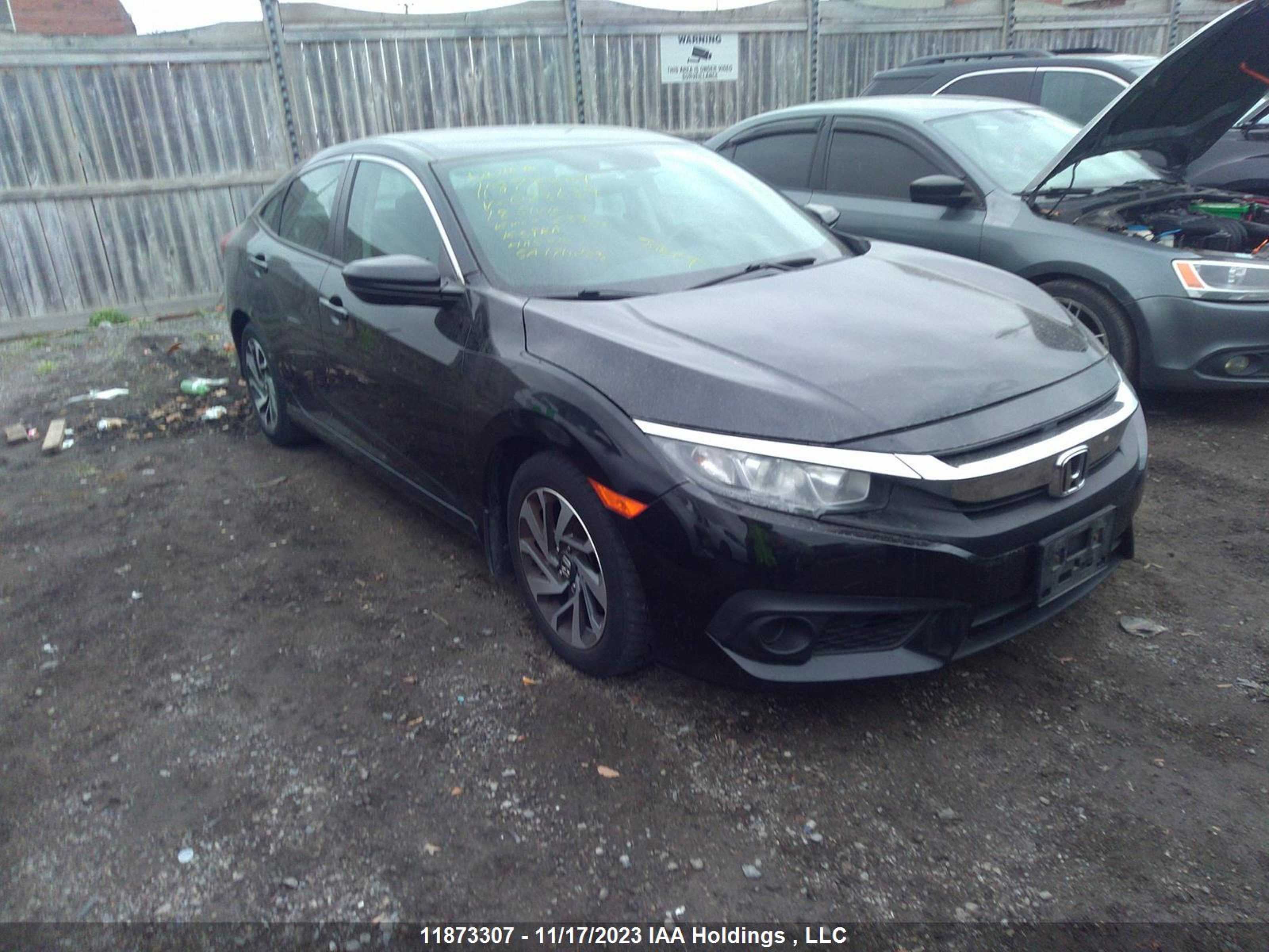 HONDA CIVIC 2018 2hgfc2f63jh028639