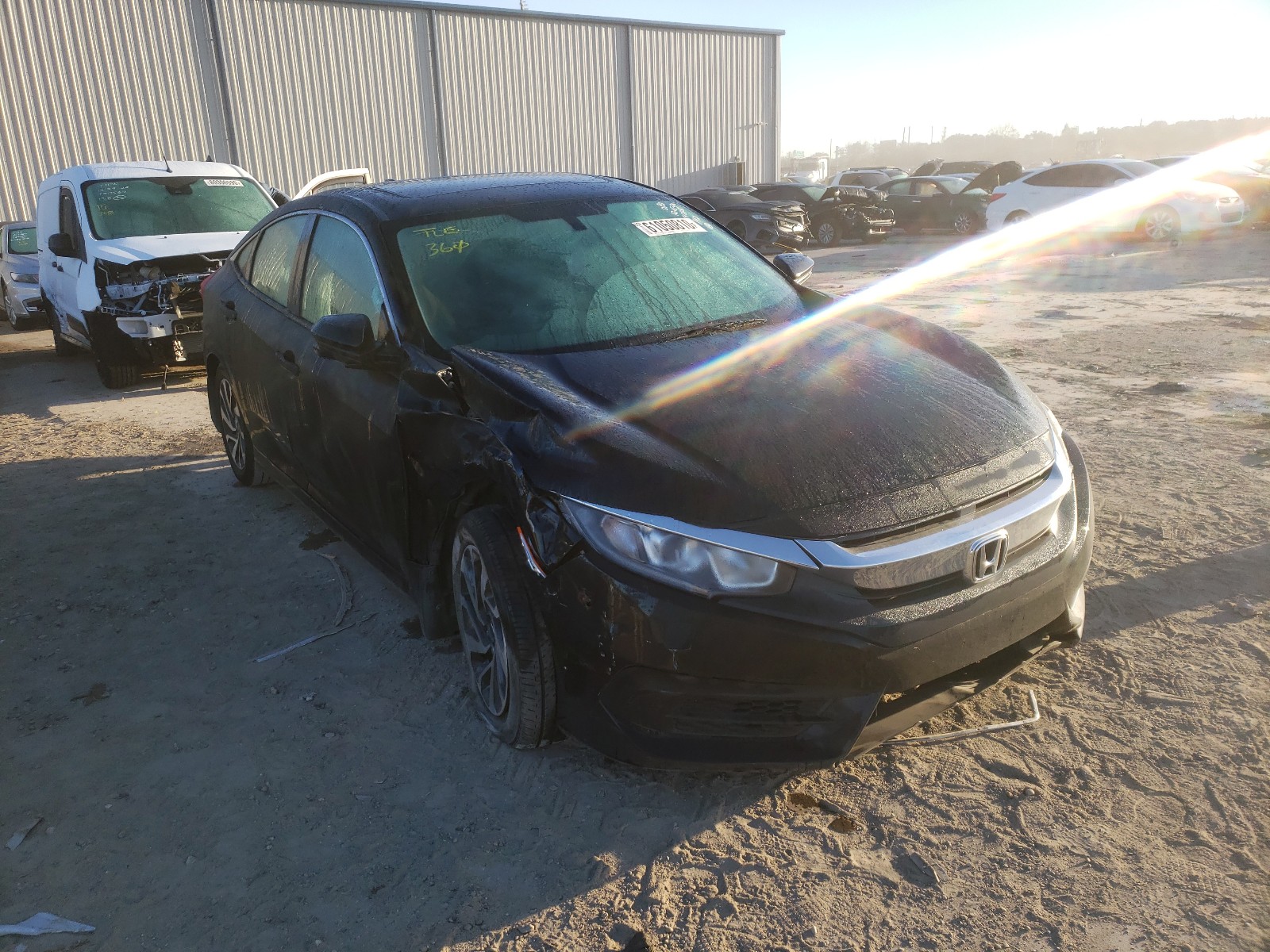 HONDA CIVIC EX 2018 2hgfc2f73jh575953