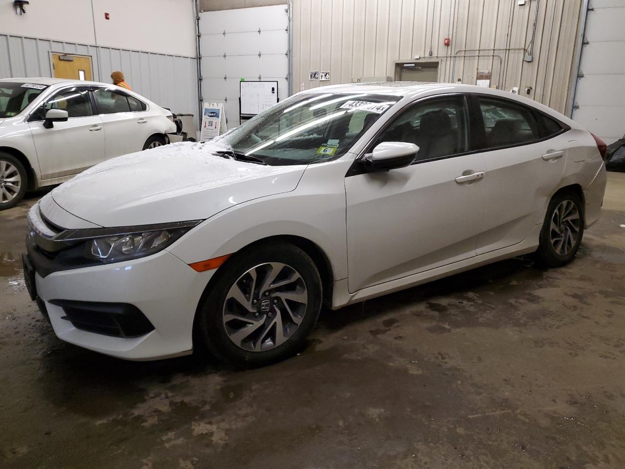 HONDA CIVIC 2018 2hgfc2f77jh549730