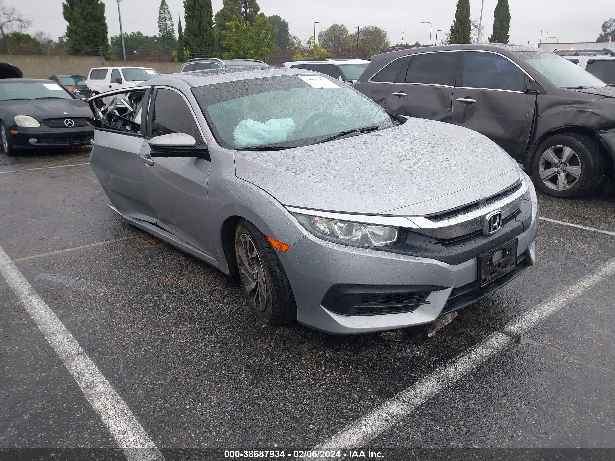 HONDA CIVIC 2018 2hgfc2f79jh502618