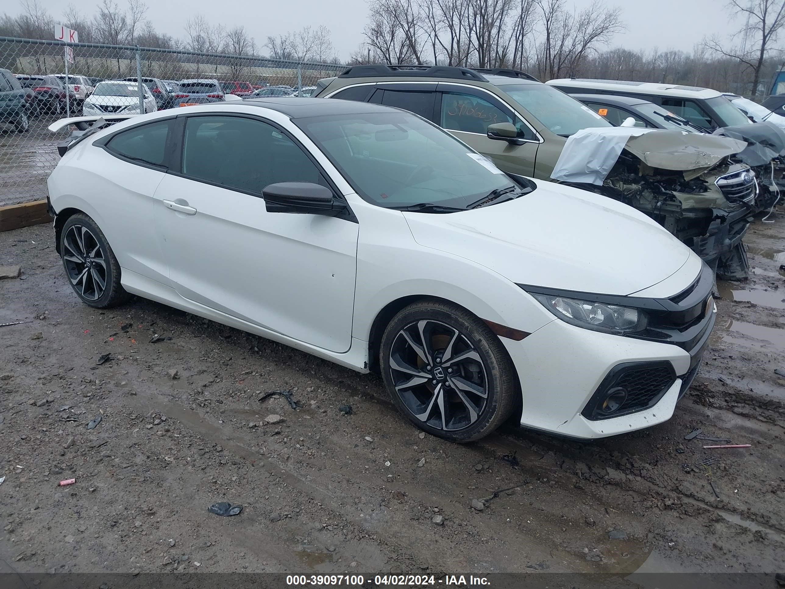 HONDA CIVIC 2018 2hgfc3a58jh756736