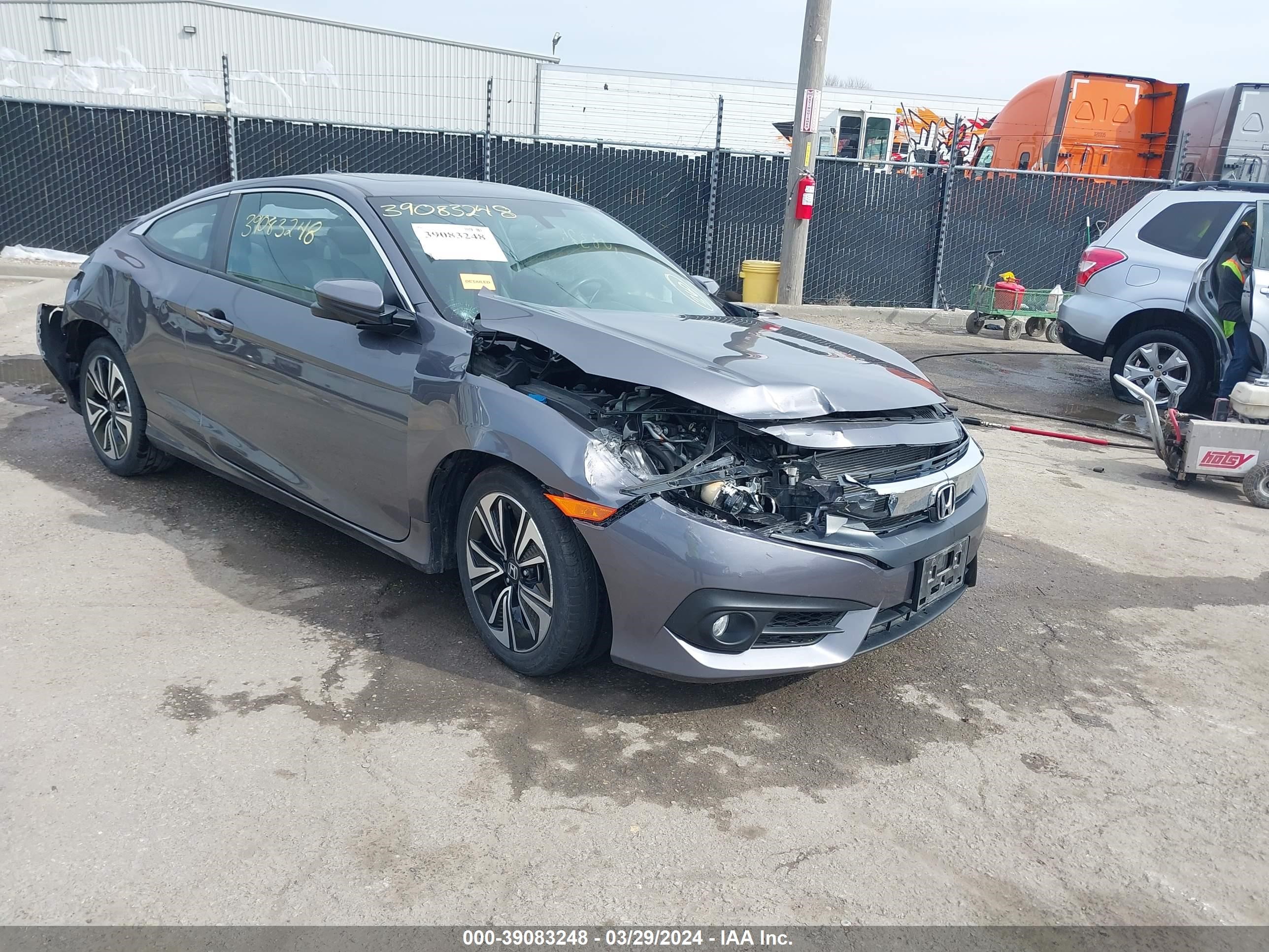 HONDA CIVIC 2018 2hgfc3b32jh354921