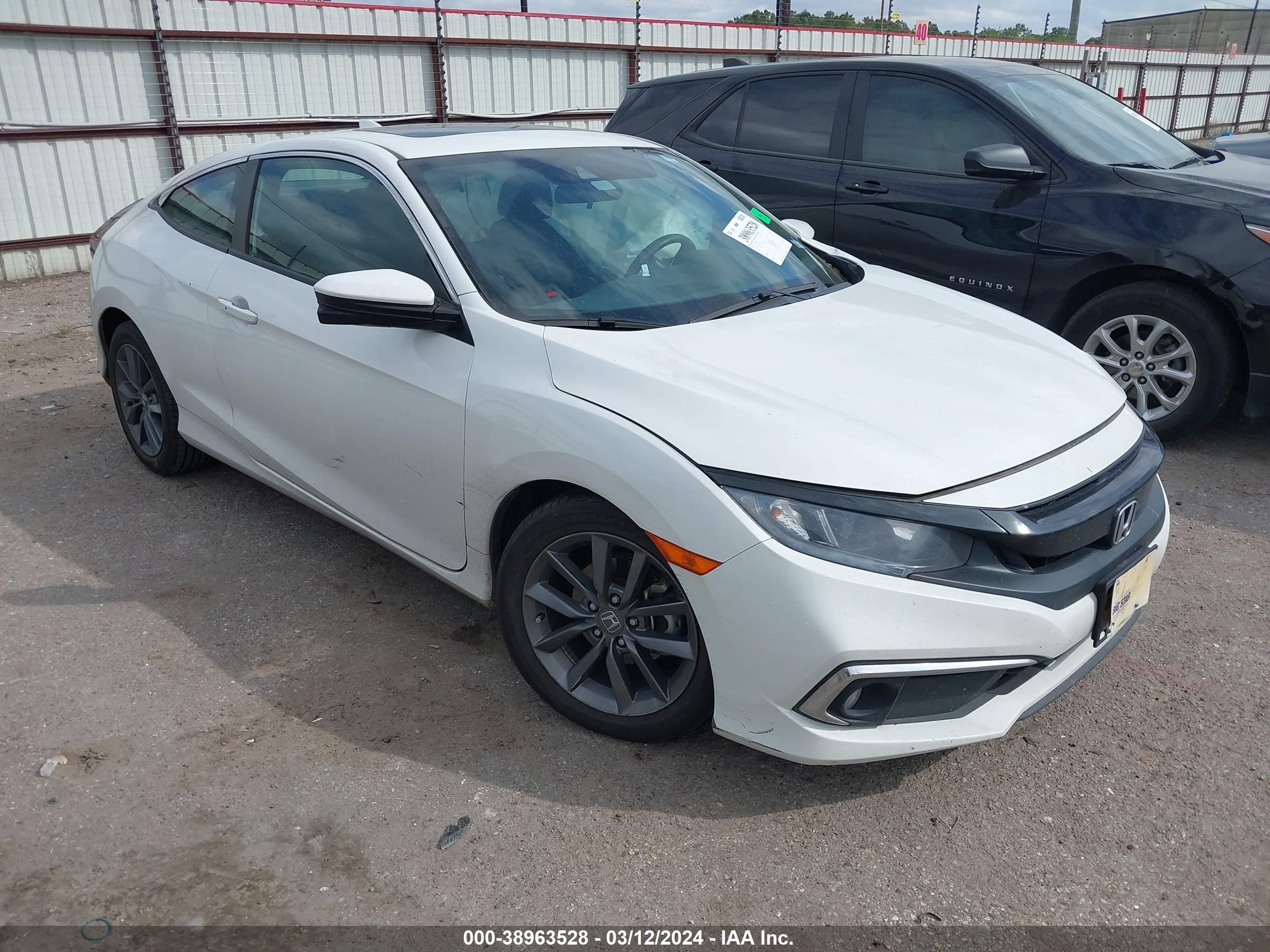 HONDA CIVIC 2019 2hgfc3b32kh353379