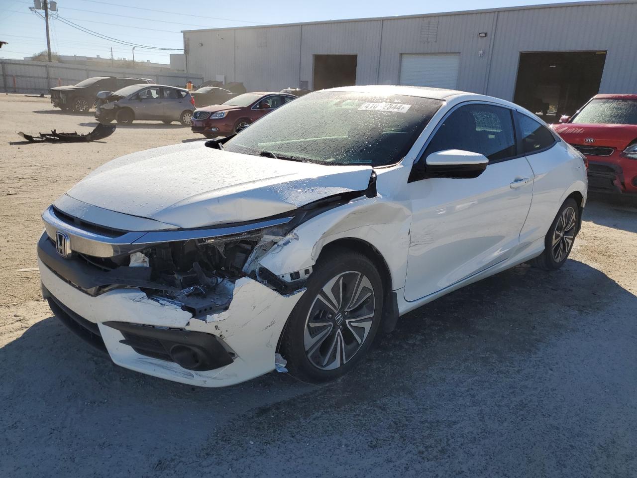 HONDA CIVIC 2018 2hgfc3b76jh351748