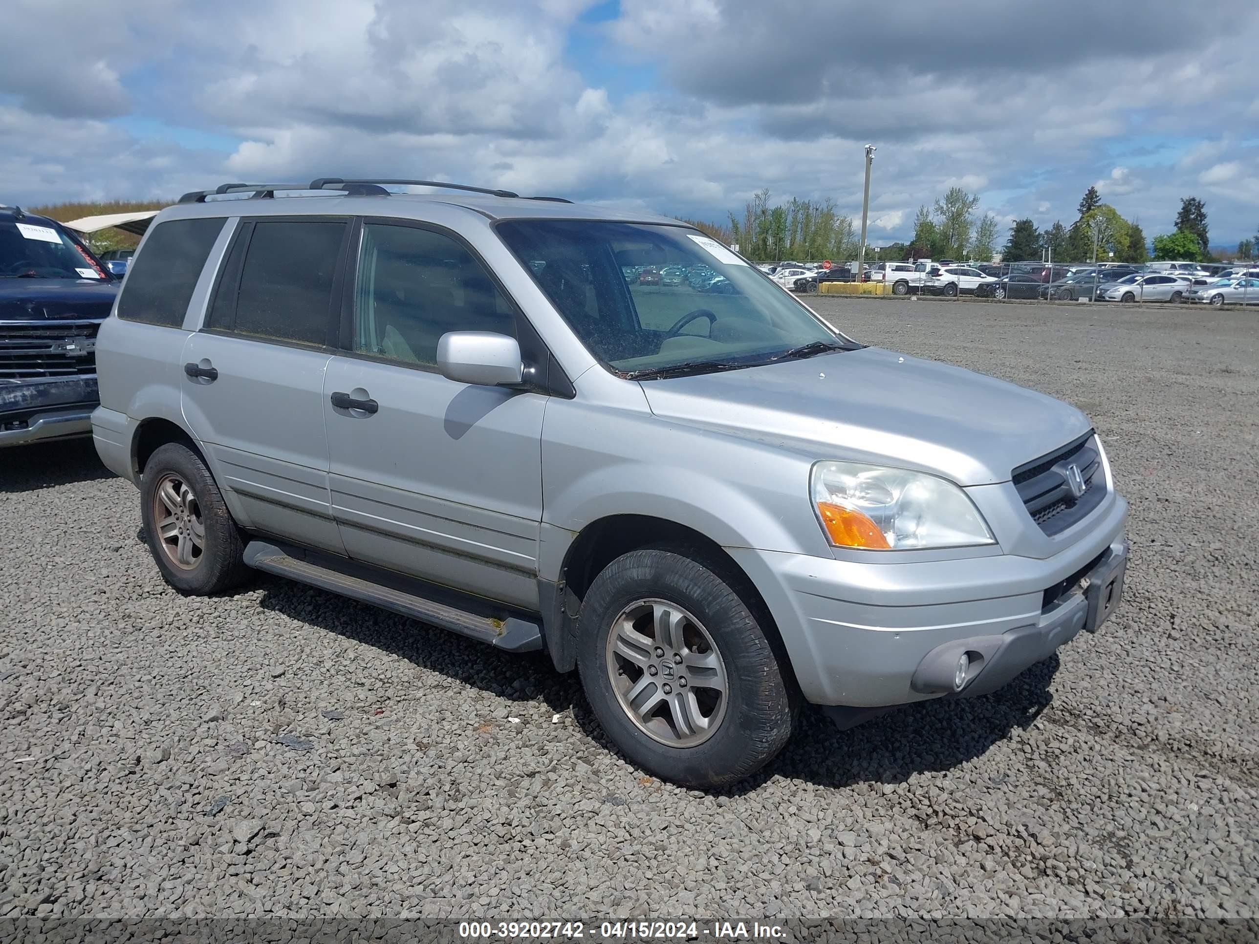 HONDA PILOT 2004 2hkyf18434h615665