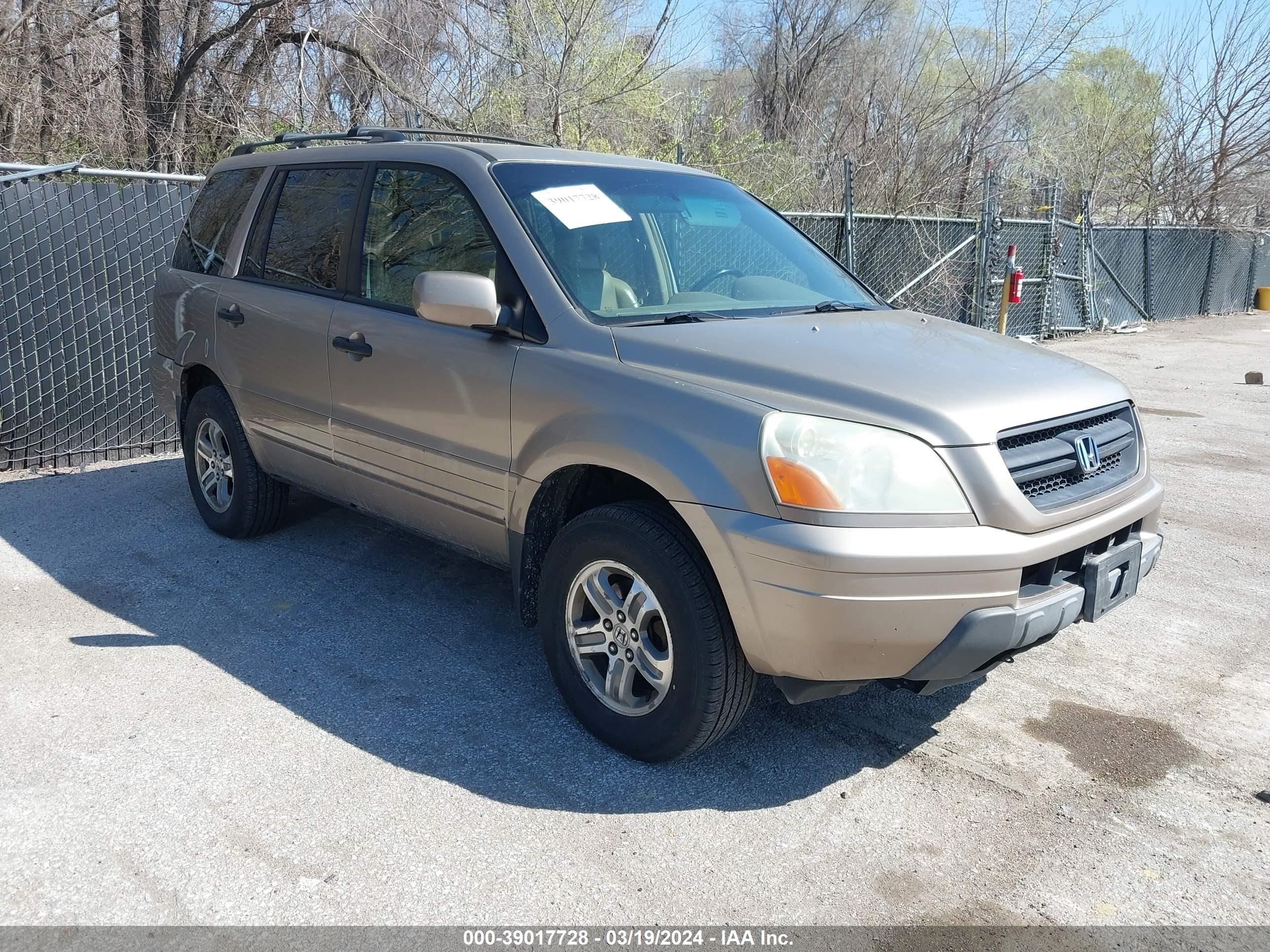 HONDA PILOT 2004 2hkyf18514h500247