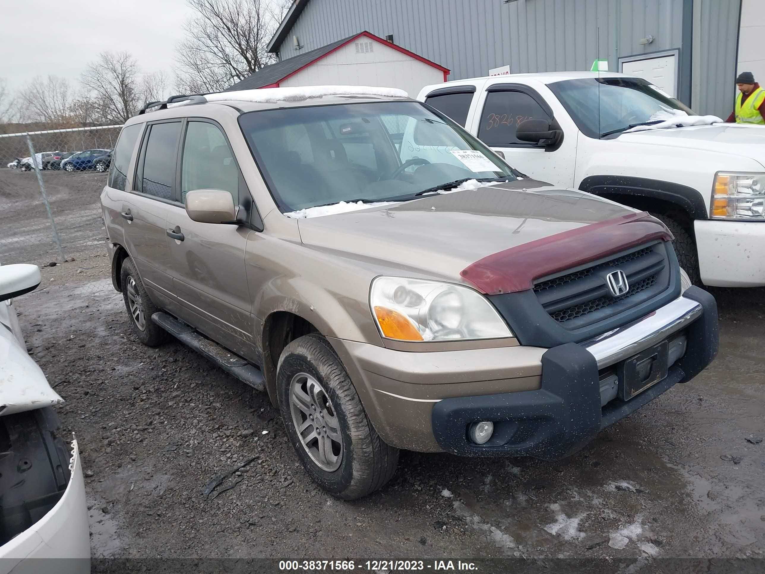 HONDA PILOT 2004 2hkyf18544h574486