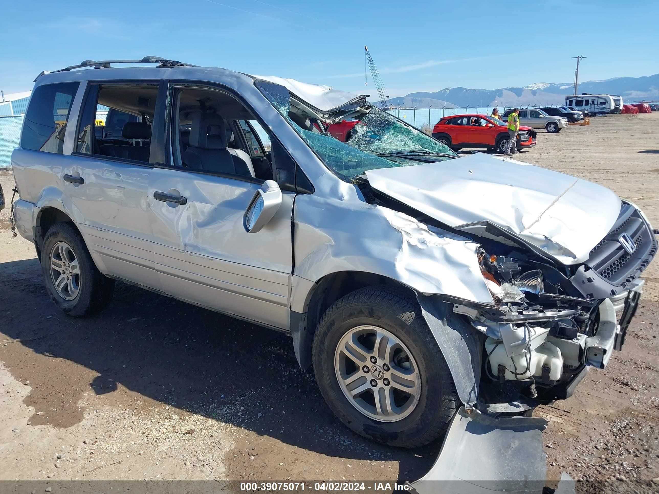 HONDA PILOT 2004 2hkyf18564h572089