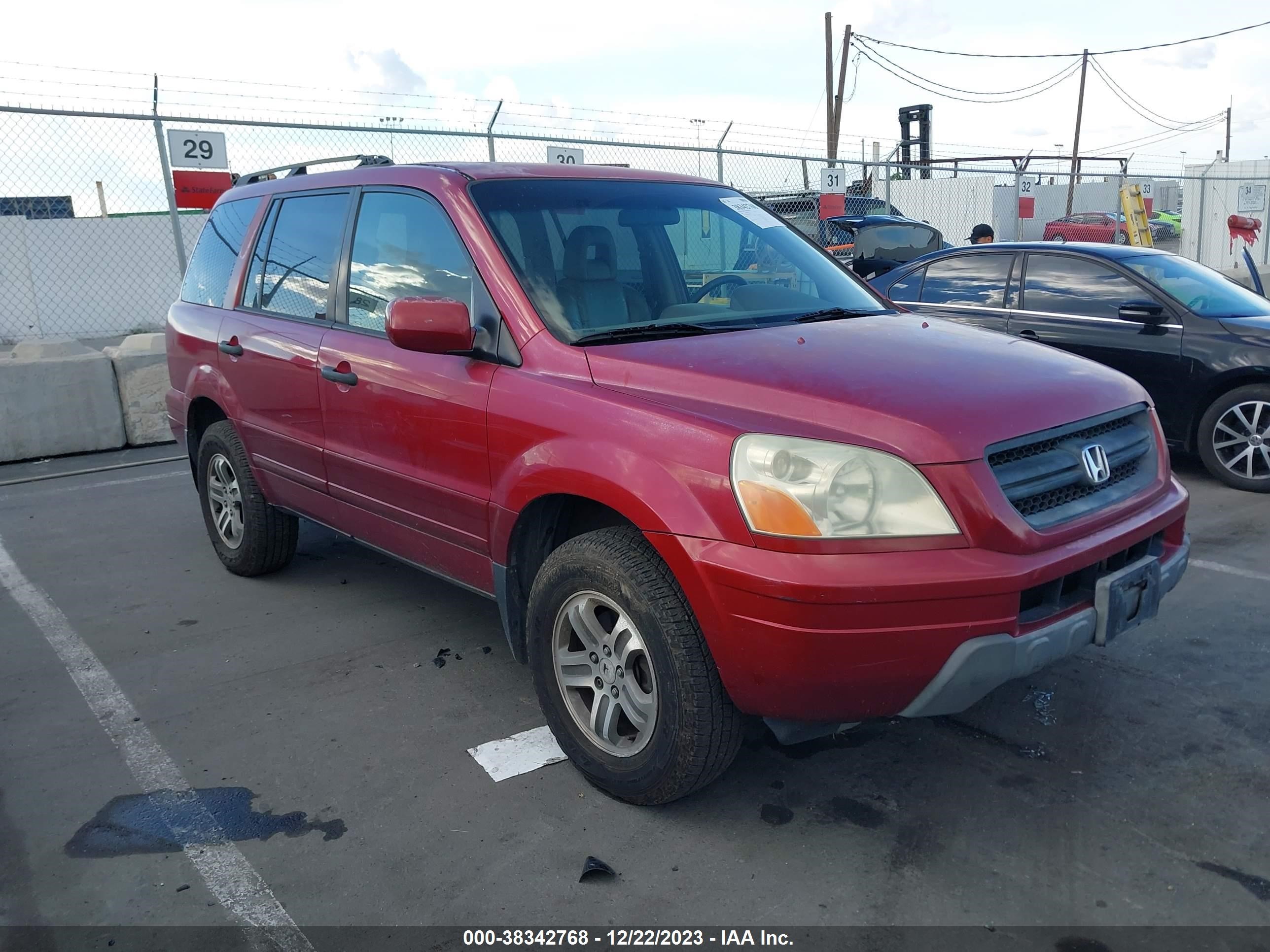 HONDA PILOT 2004 2hkyf18604h609372