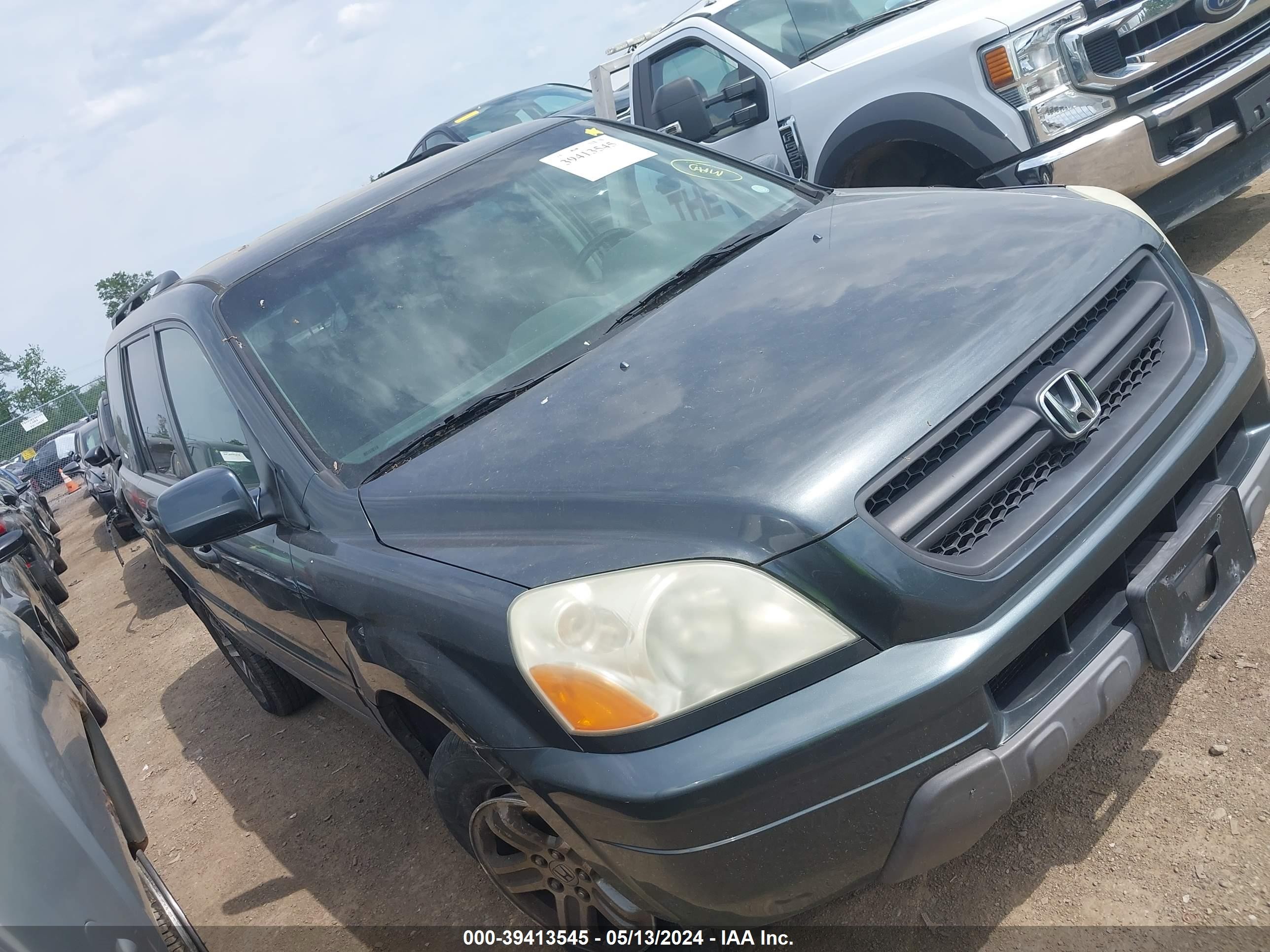 HONDA PILOT 2004 2hkyf18654h517545