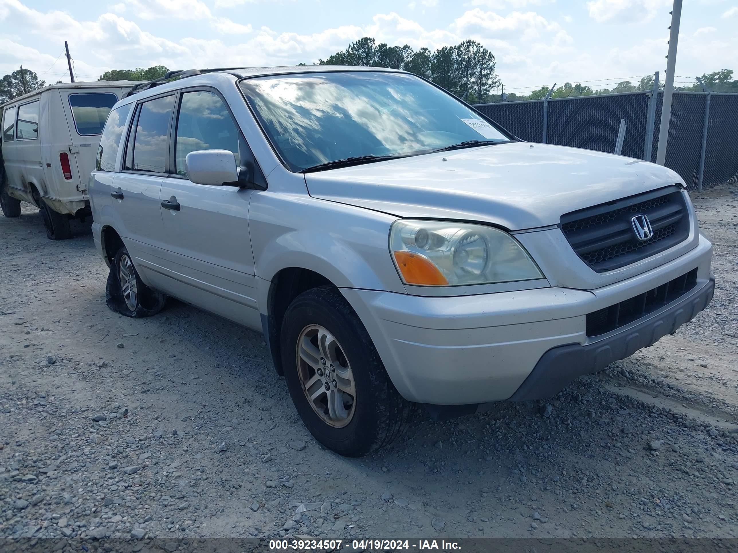 HONDA PILOT 2005 2hkyf186x5h514058