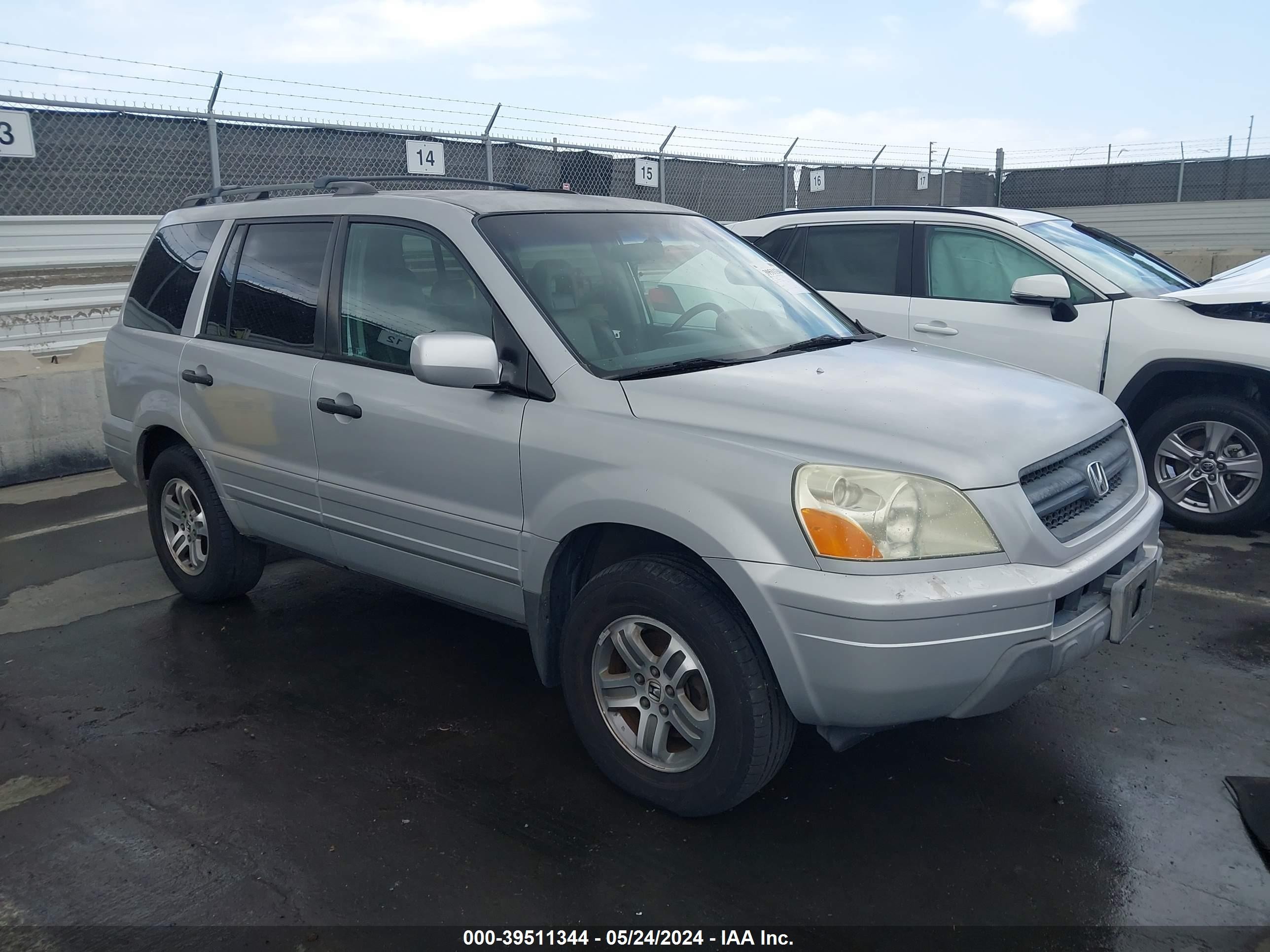 HONDA PILOT 2004 2hkyf18794h520697