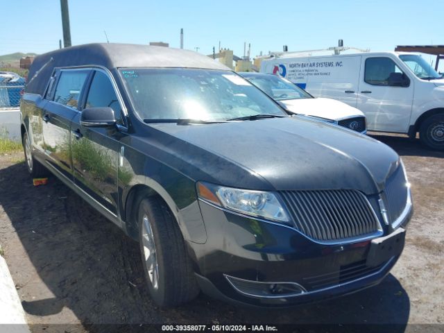 LINCOLN MKT 2013 2ljmj5lk3dbl50121