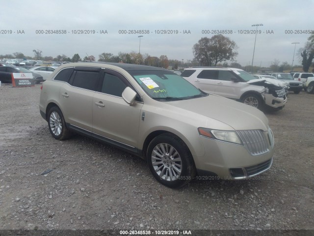 LINCOLN MKT 2010 2lmhj5ar2abj10333