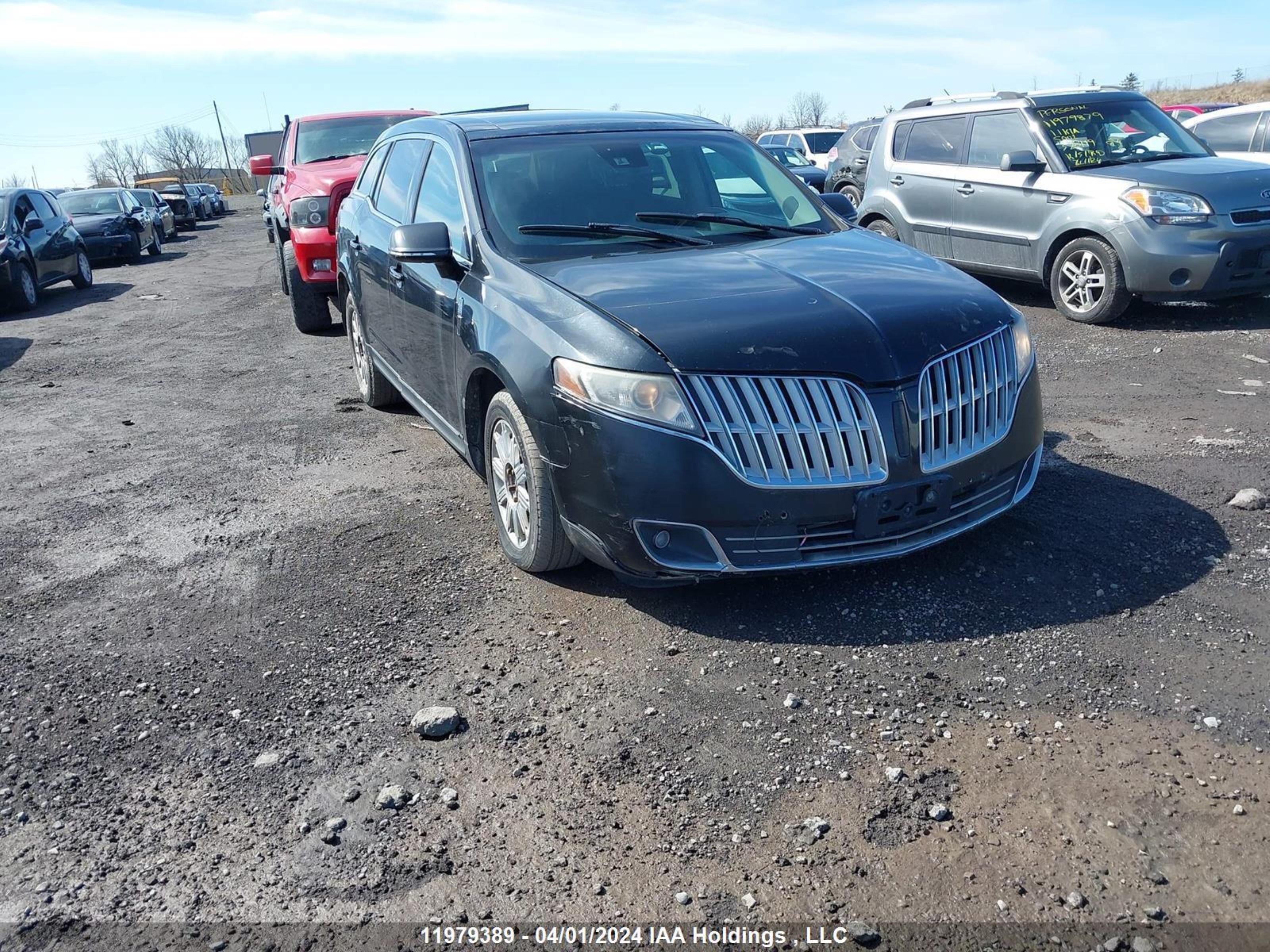 LINCOLN MKT 2011 2lmhj5ar9bbj54640