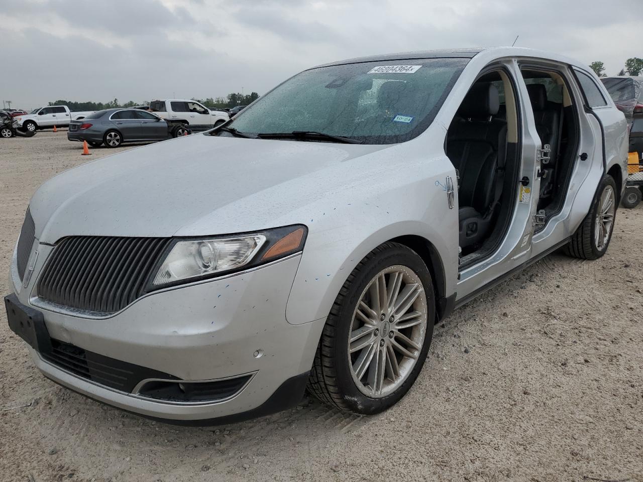 LINCOLN MKT 2014 2lmhj5at0ebl58677