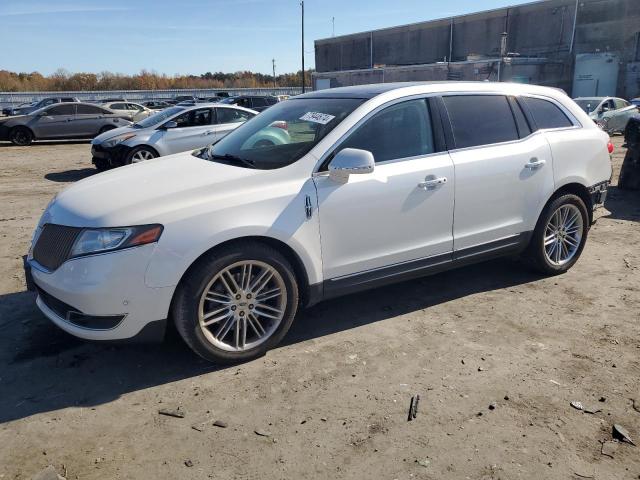 LINCOLN MKT 2015 2lmhj5at0fbl00991