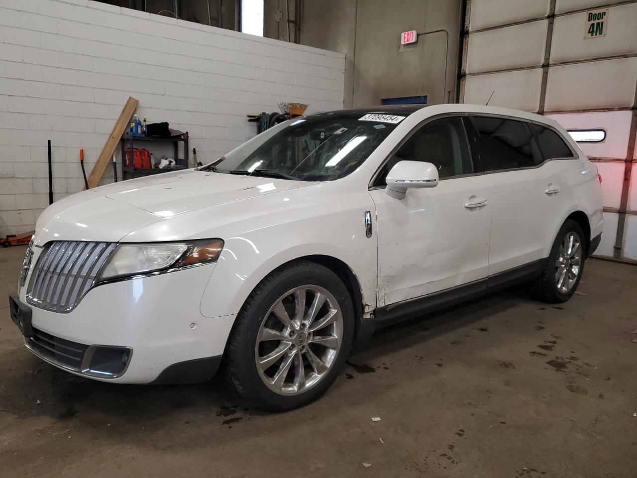 LINCOLN MKT 2011 2lmhj5at1bbj52425