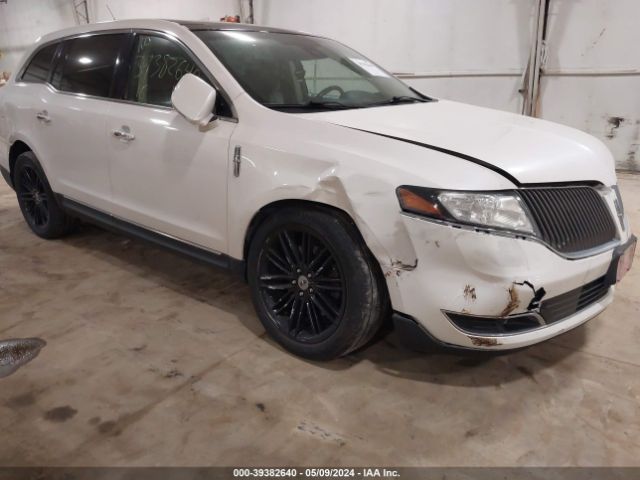 LINCOLN MKT 2016 2lmhj5at1gbl02413