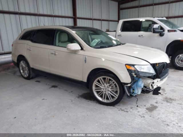 LINCOLN MKT 2018 2lmhj5at1jbl00345