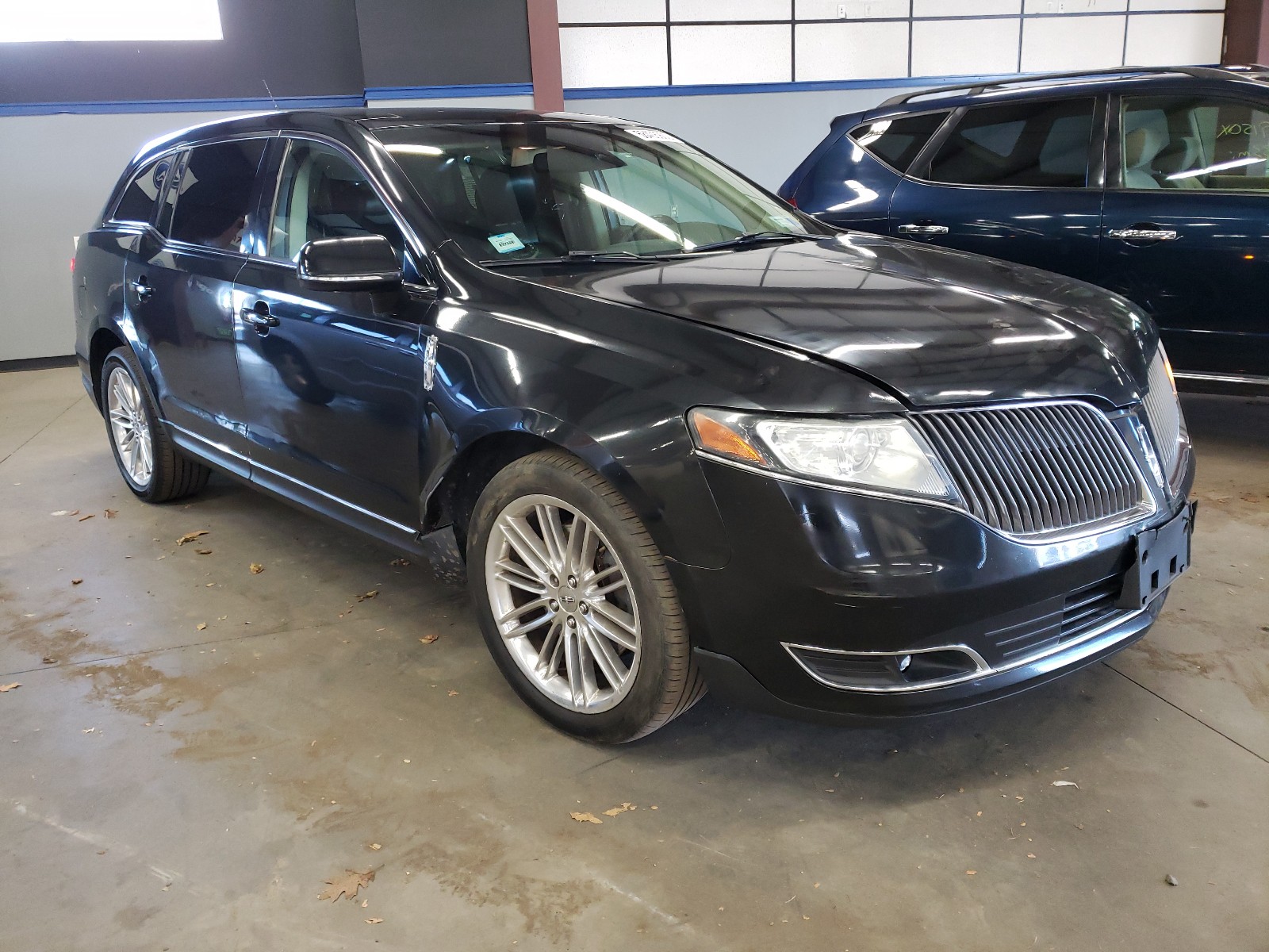 LINCOLN MKT 2013 2lmhj5at2dbl58422