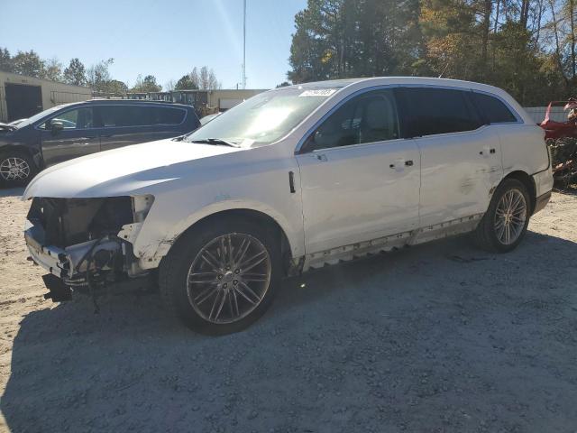 LINCOLN MKT 2014 2lmhj5at2ebl56610